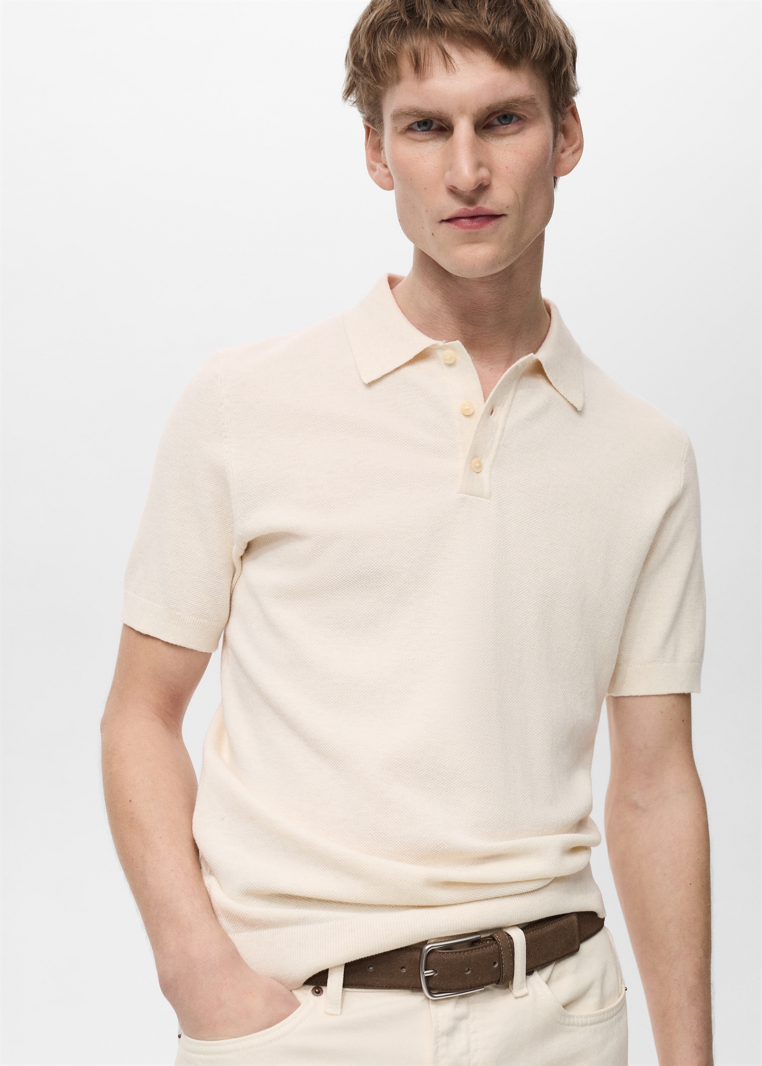 Structured knitted slim-fit polo shirt - Details of the article 2