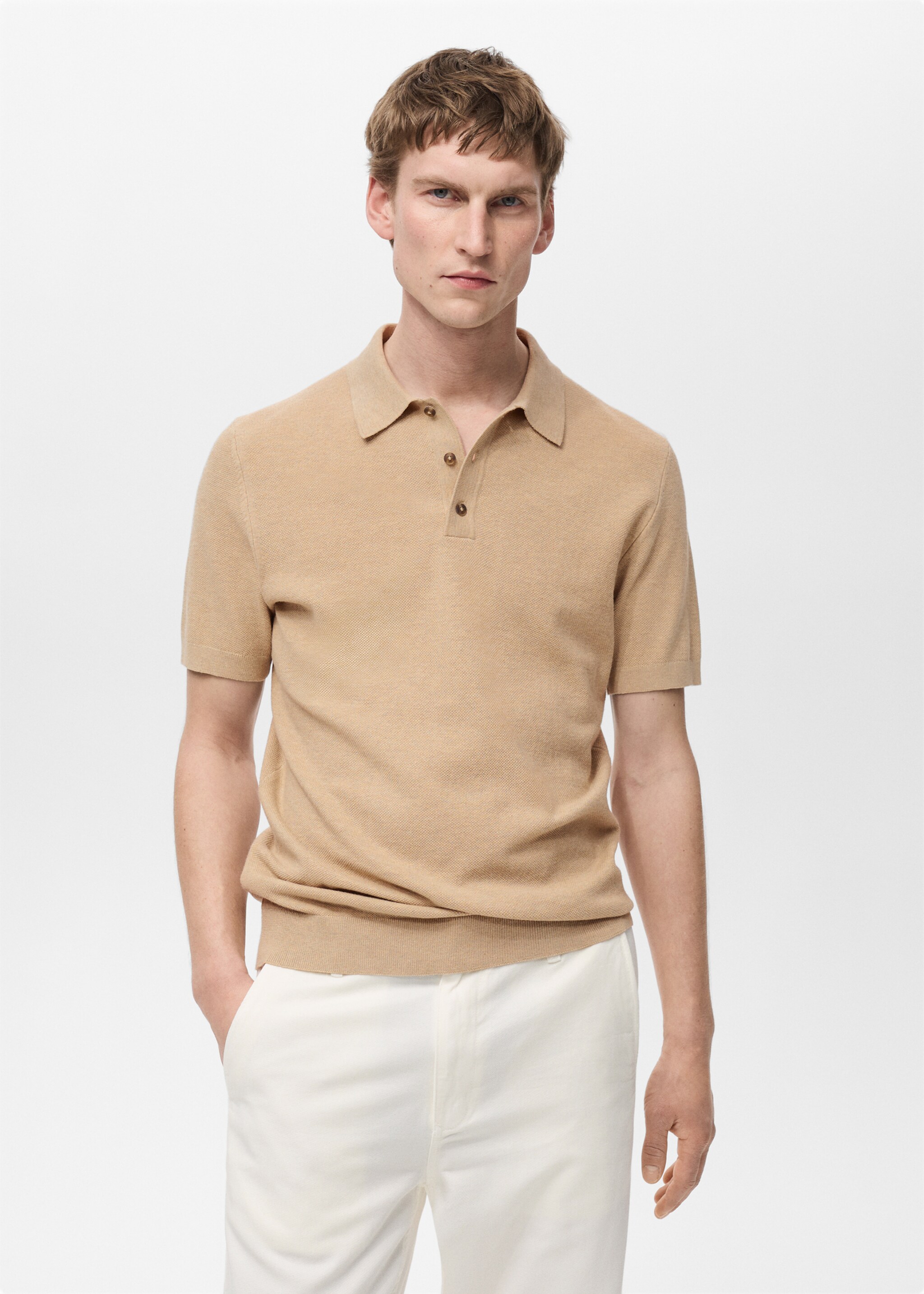 Поло slim fit из трикотажа со структурой - Средний план, Бежевый. Ref: 87065932-00.