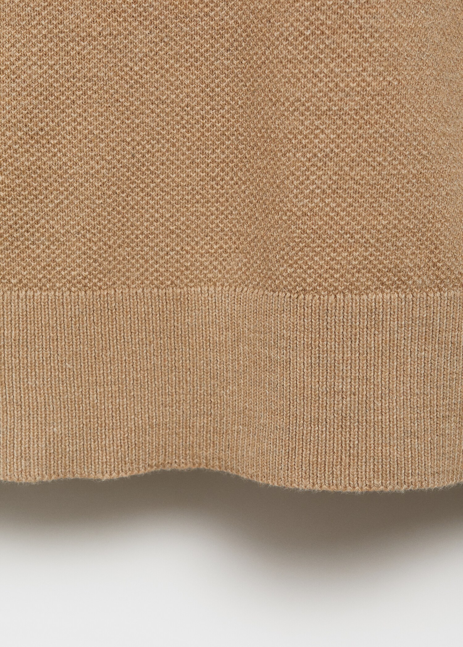 Structured knitted slim-fit polo shirt - Details of the article 0