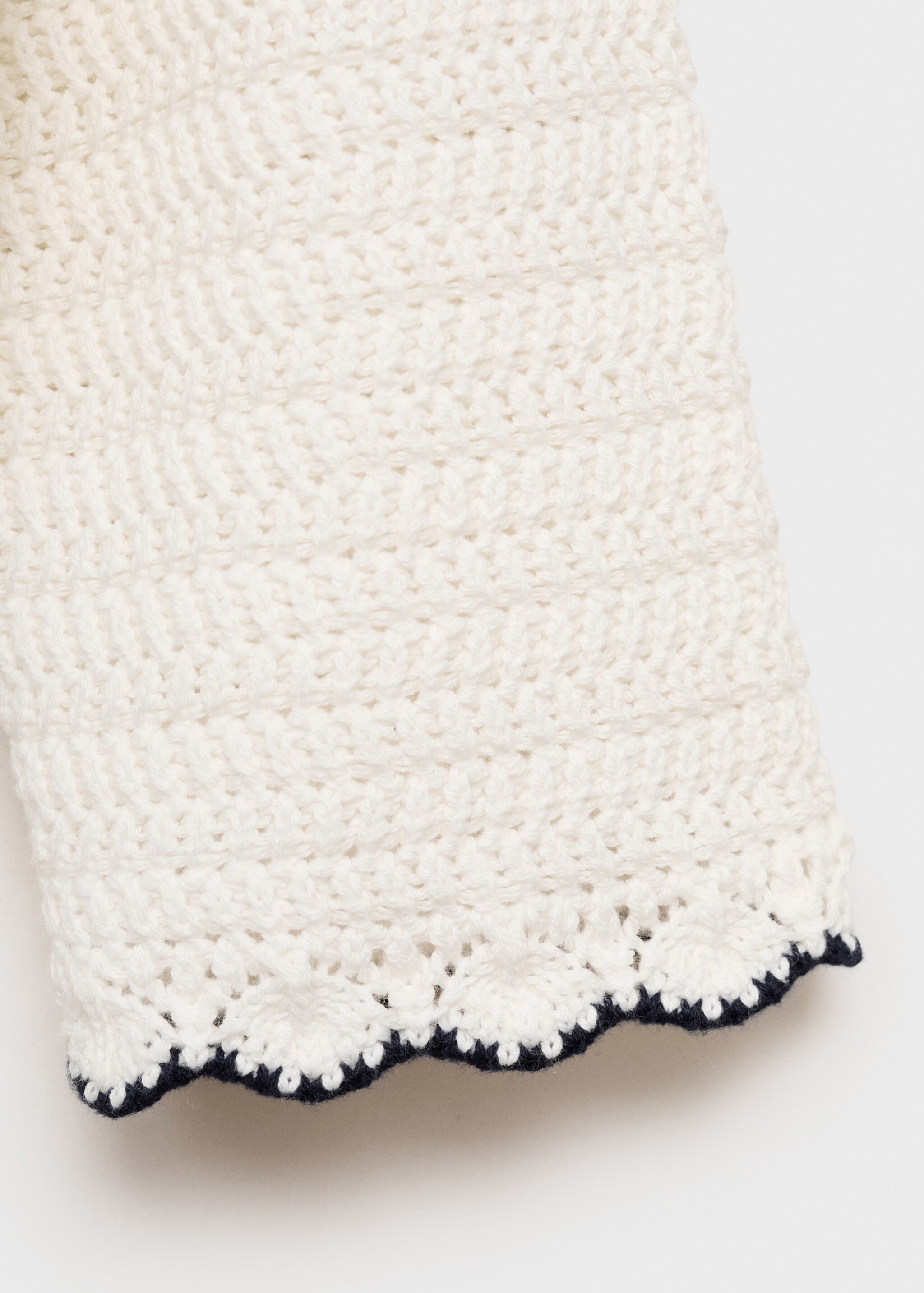 Knitted cardigan with contrasting trims - Details of the article 0