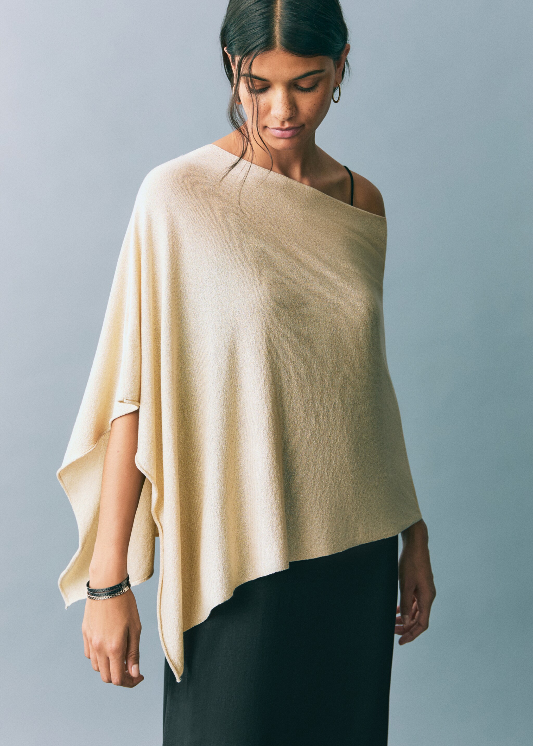Lurex knitted cape - Medium plane