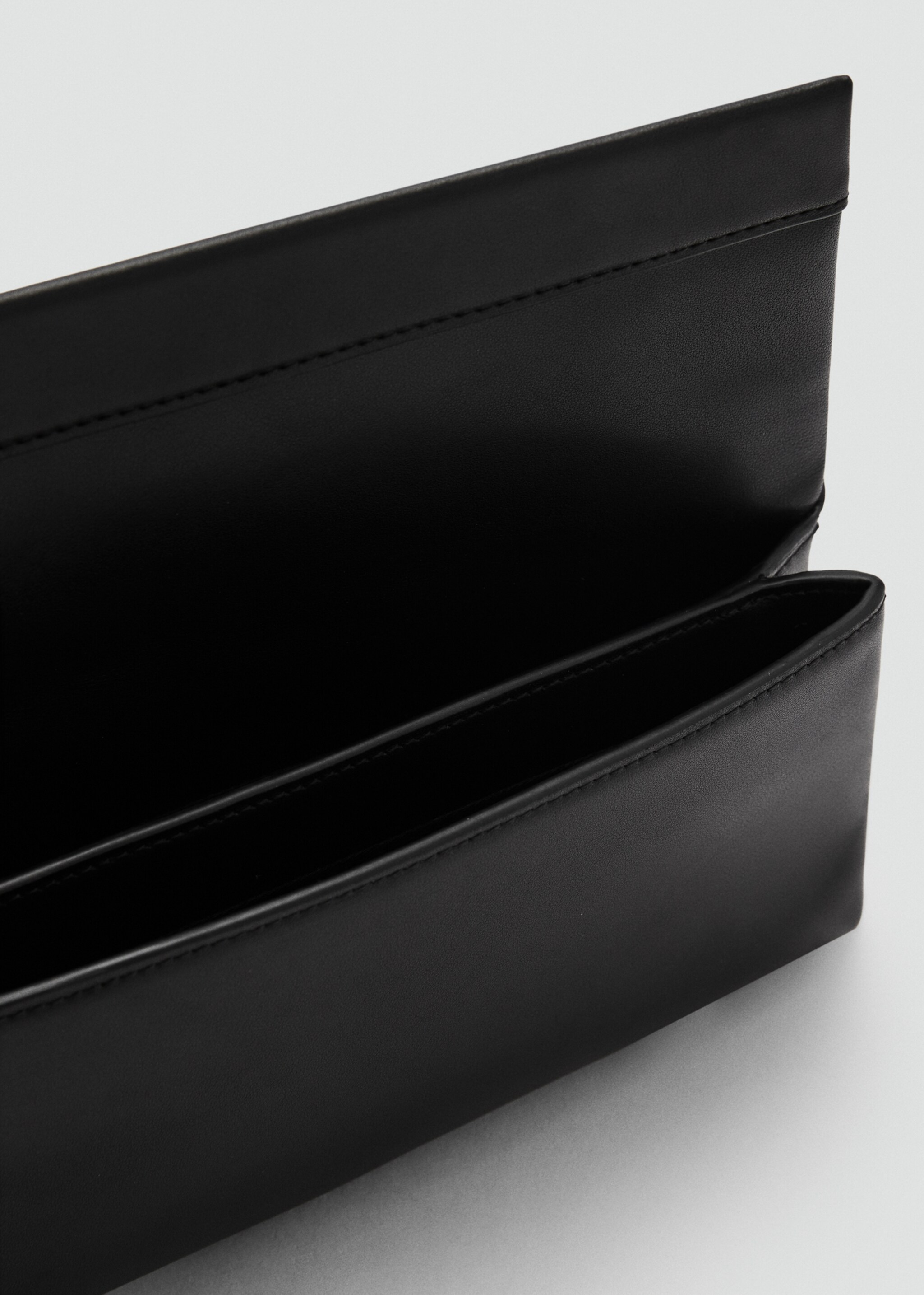 Ledertasche mit Klappe - Detail des Artikels 2