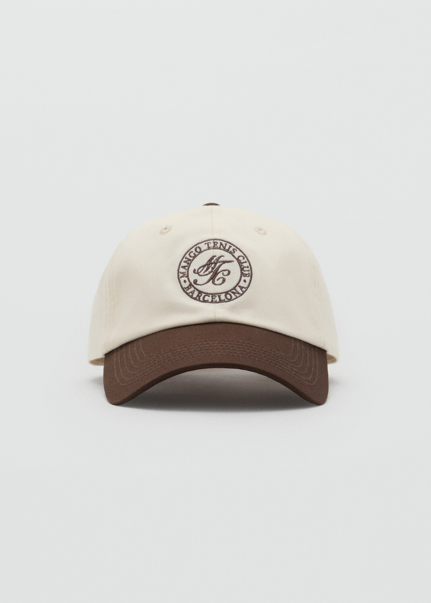 Gorra visera algodón bordado - Plano medio