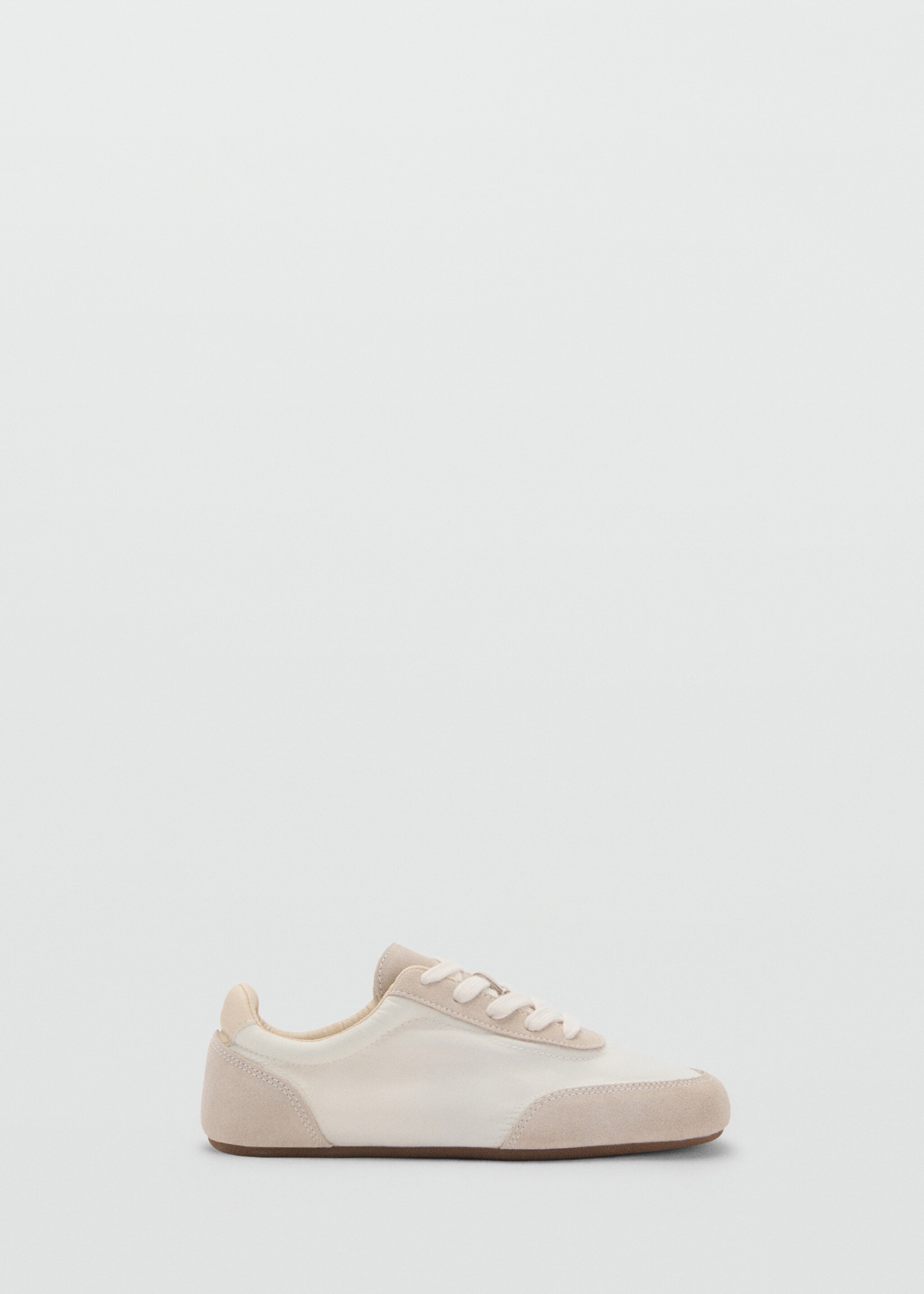 Deportiva serraje cordones - Artículo sin modelo
