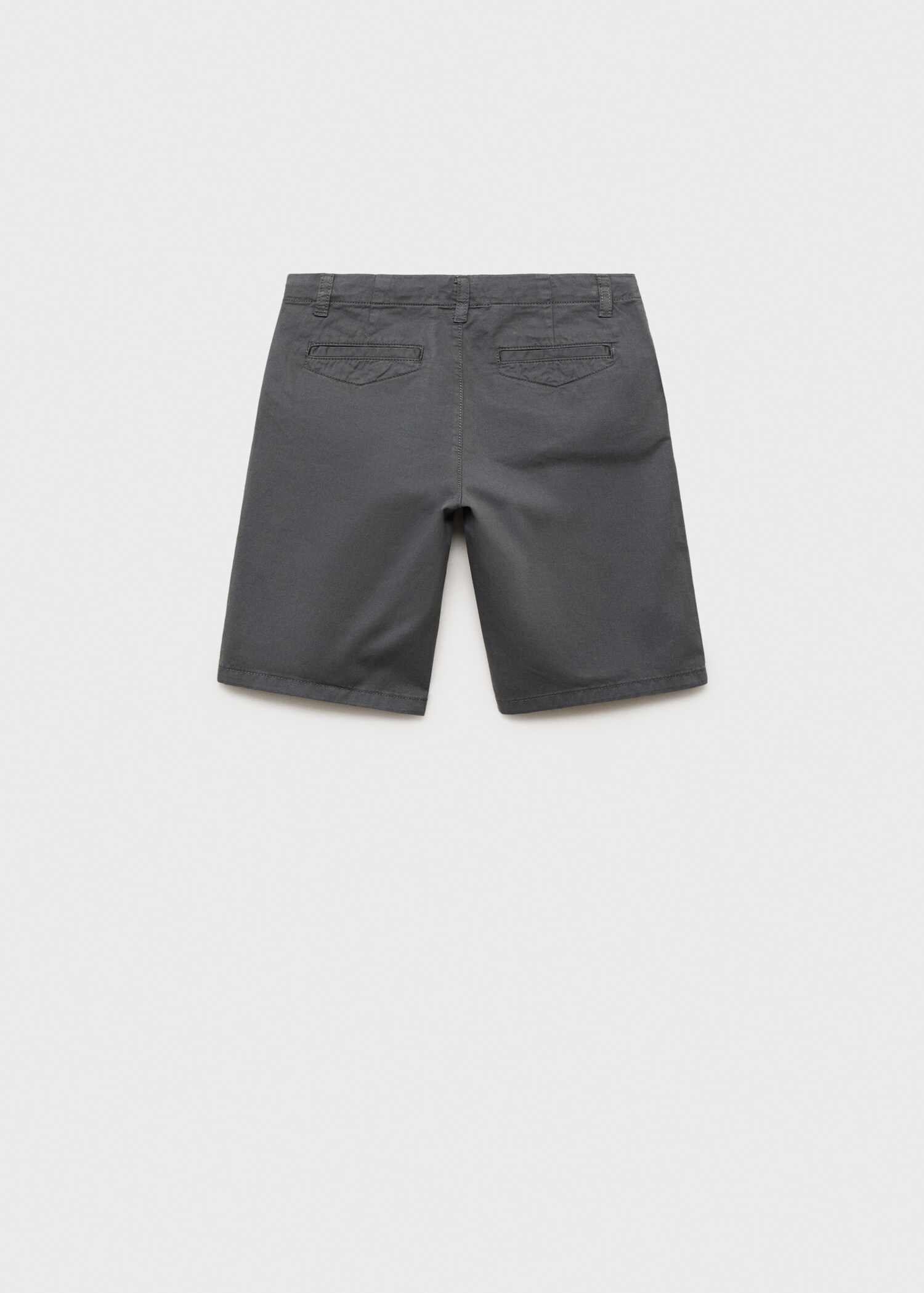Bermudashorts im Chino-Stil - Rückseite des Artikels