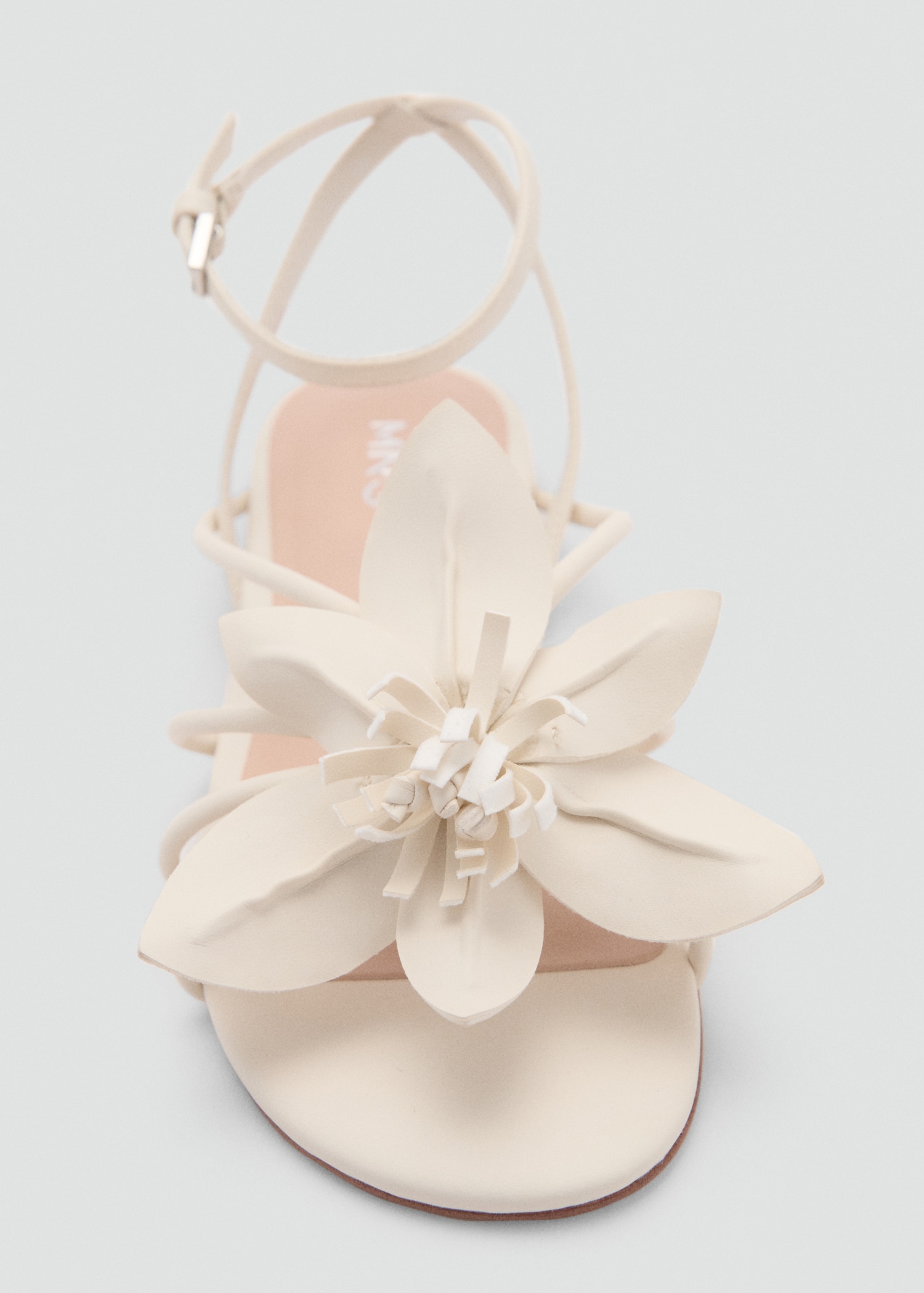 Sandals with flower strap - Details of the article 1