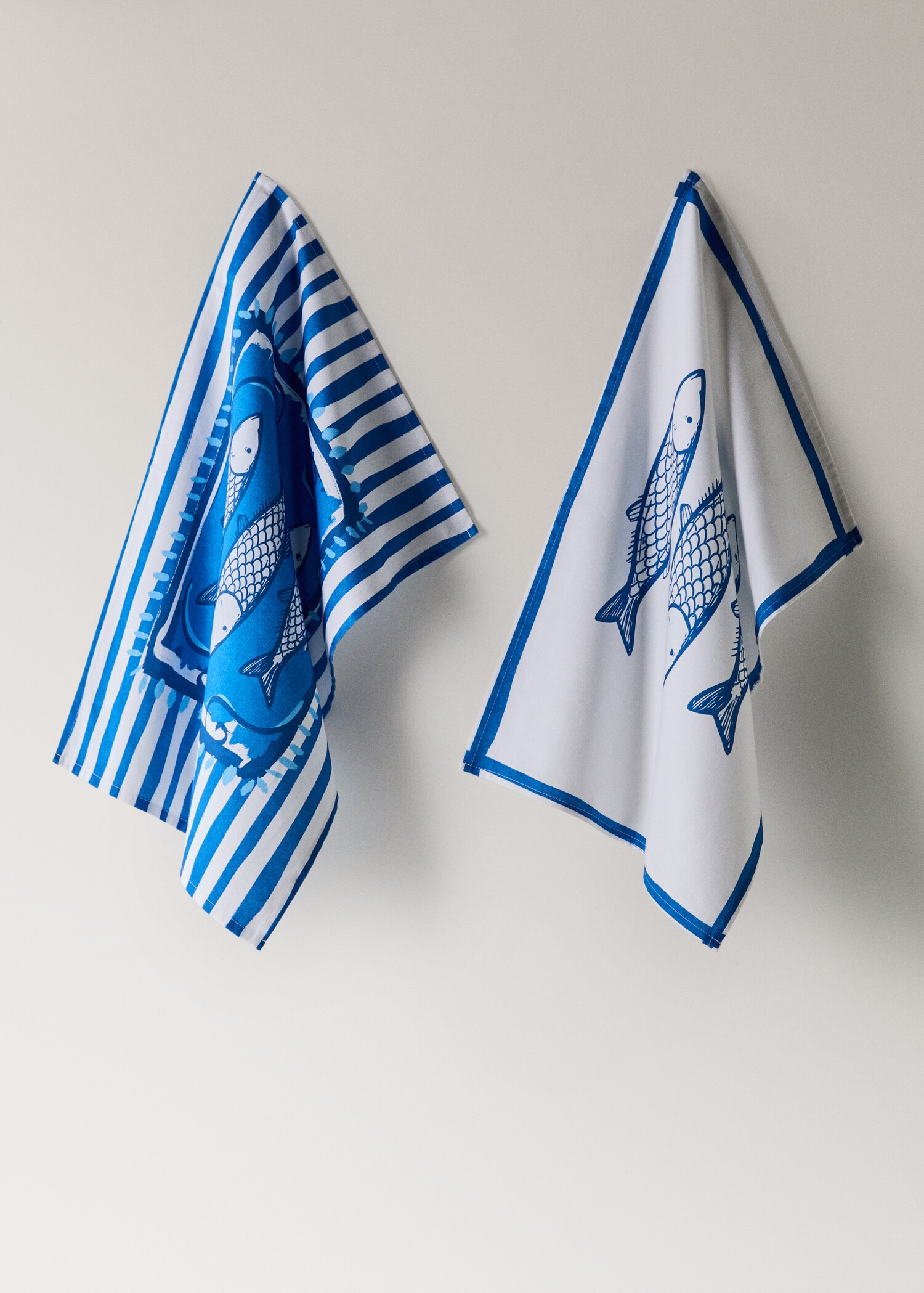 Cotton dish towel with sardine print - Article without model