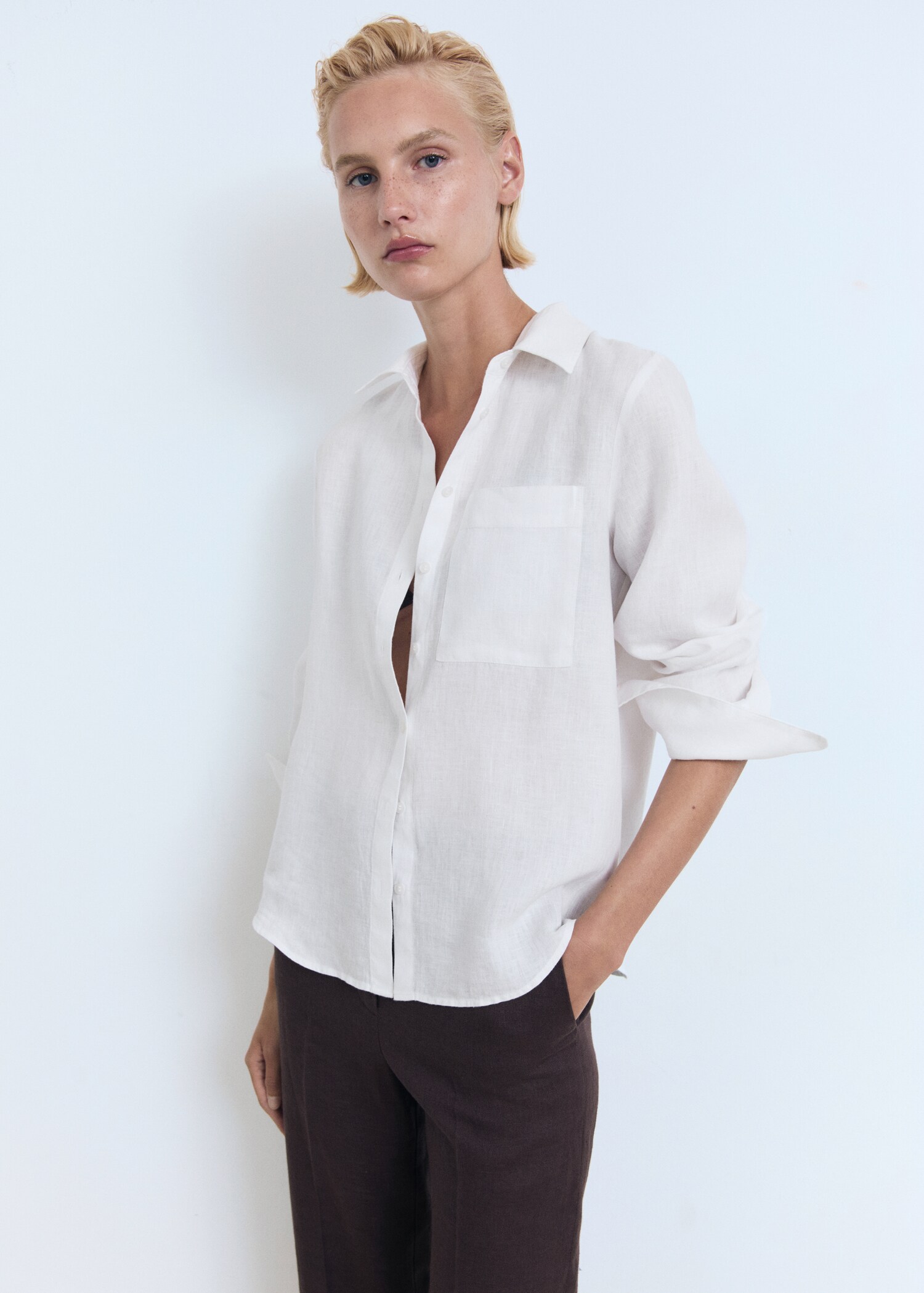 Pocket linen shirt - Details of the article 2