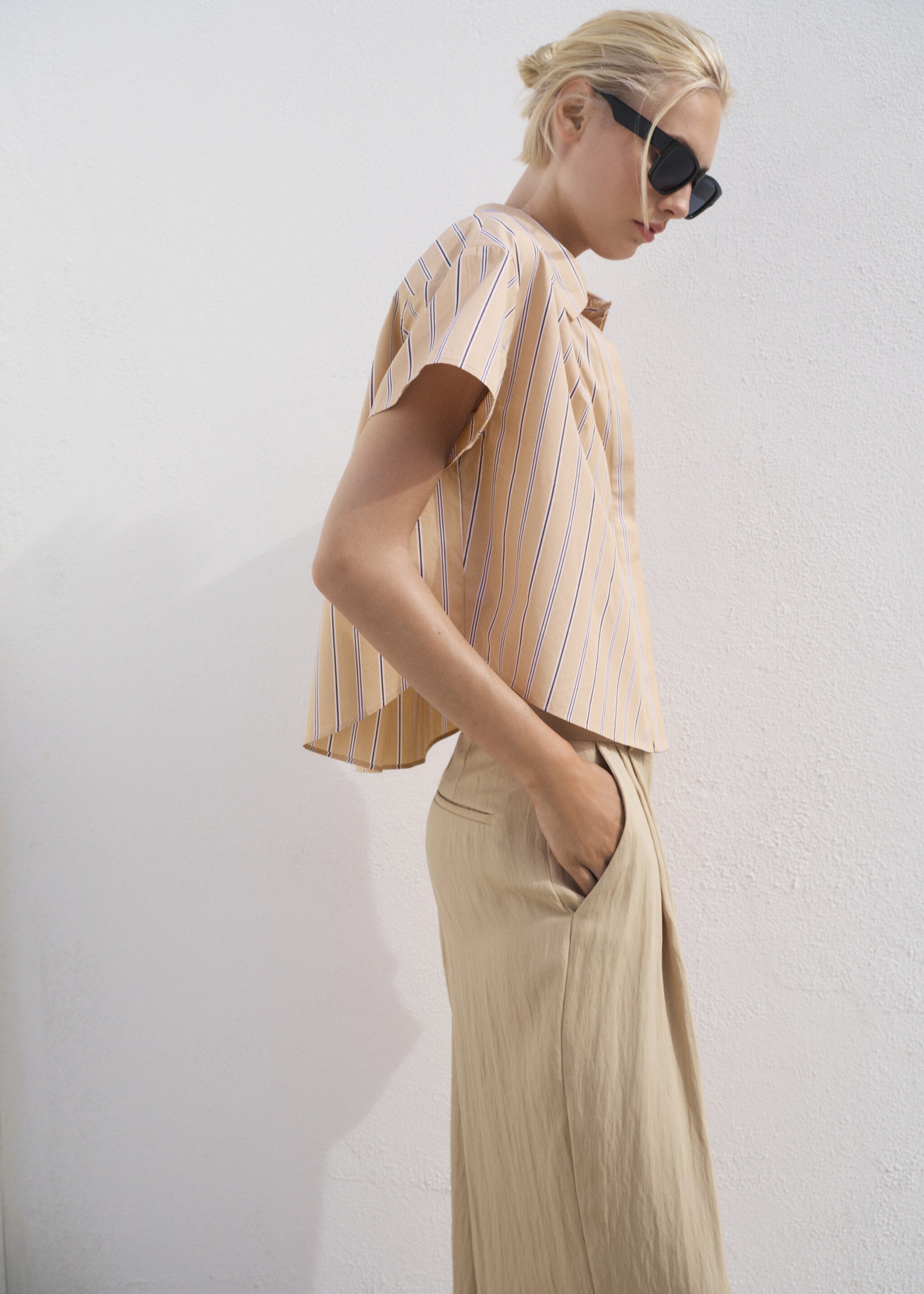 Short sleeve striped shirt - Details of the article 6