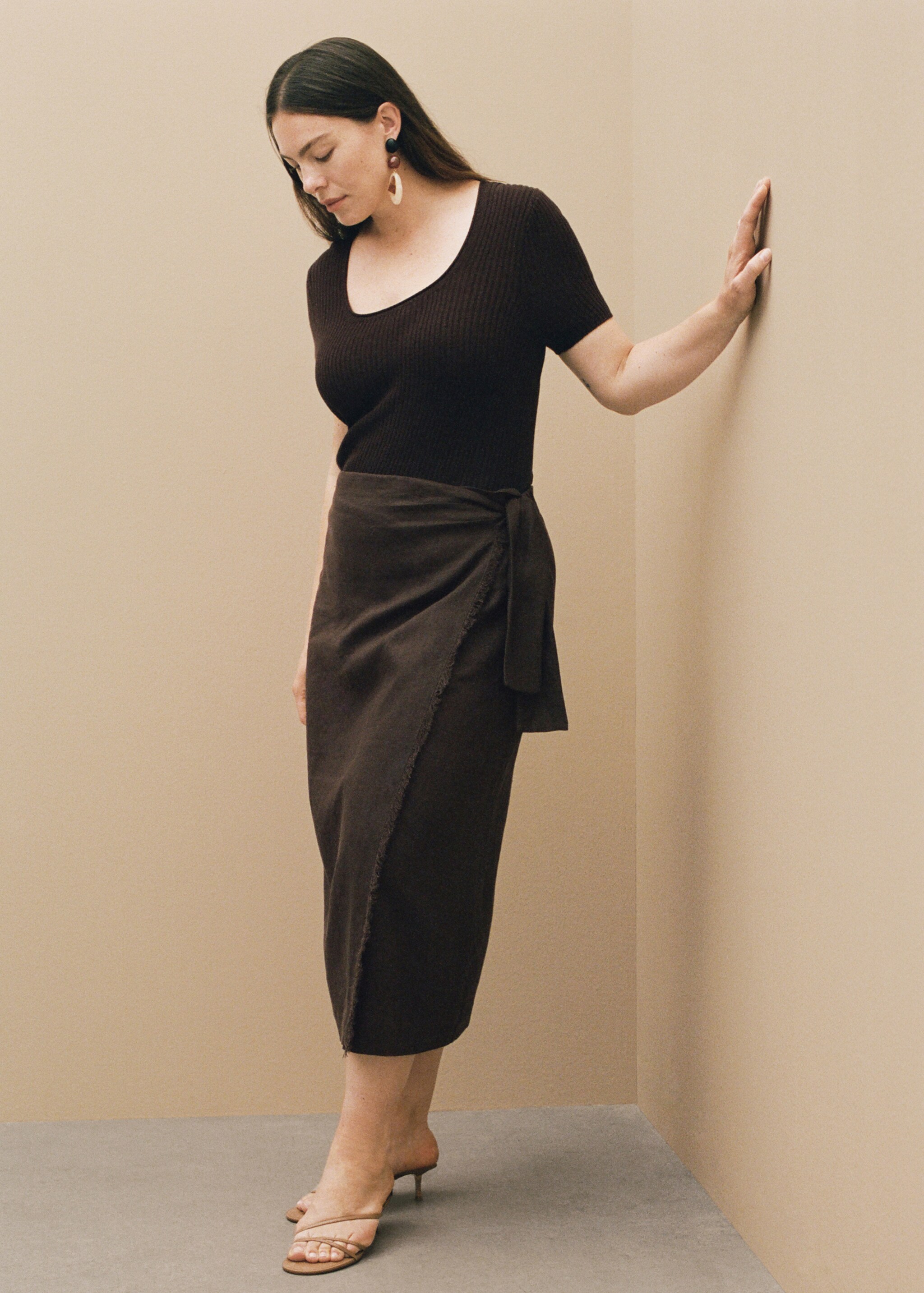 Linen sarong skirt - Details of the article 7