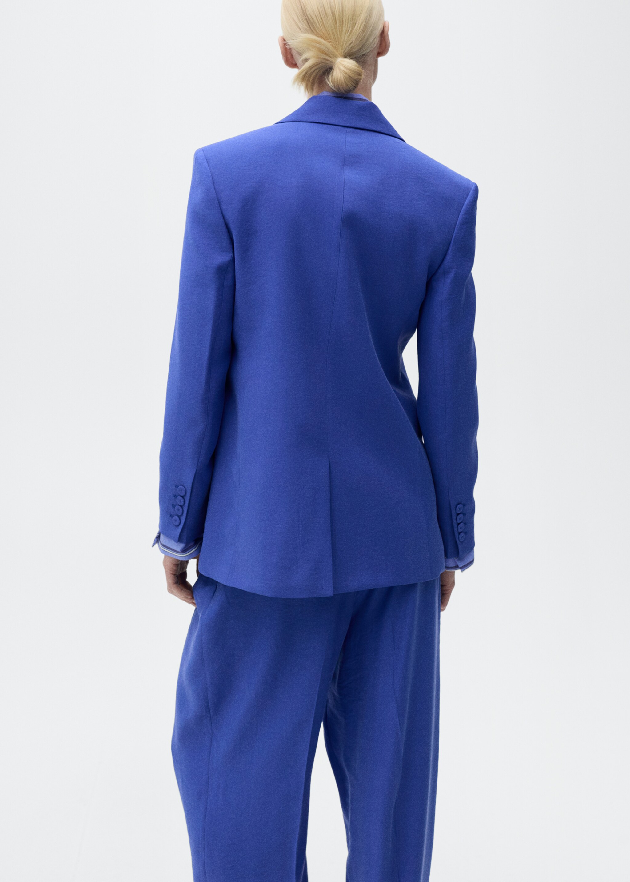 Structured suit jacket - Reverse of the article