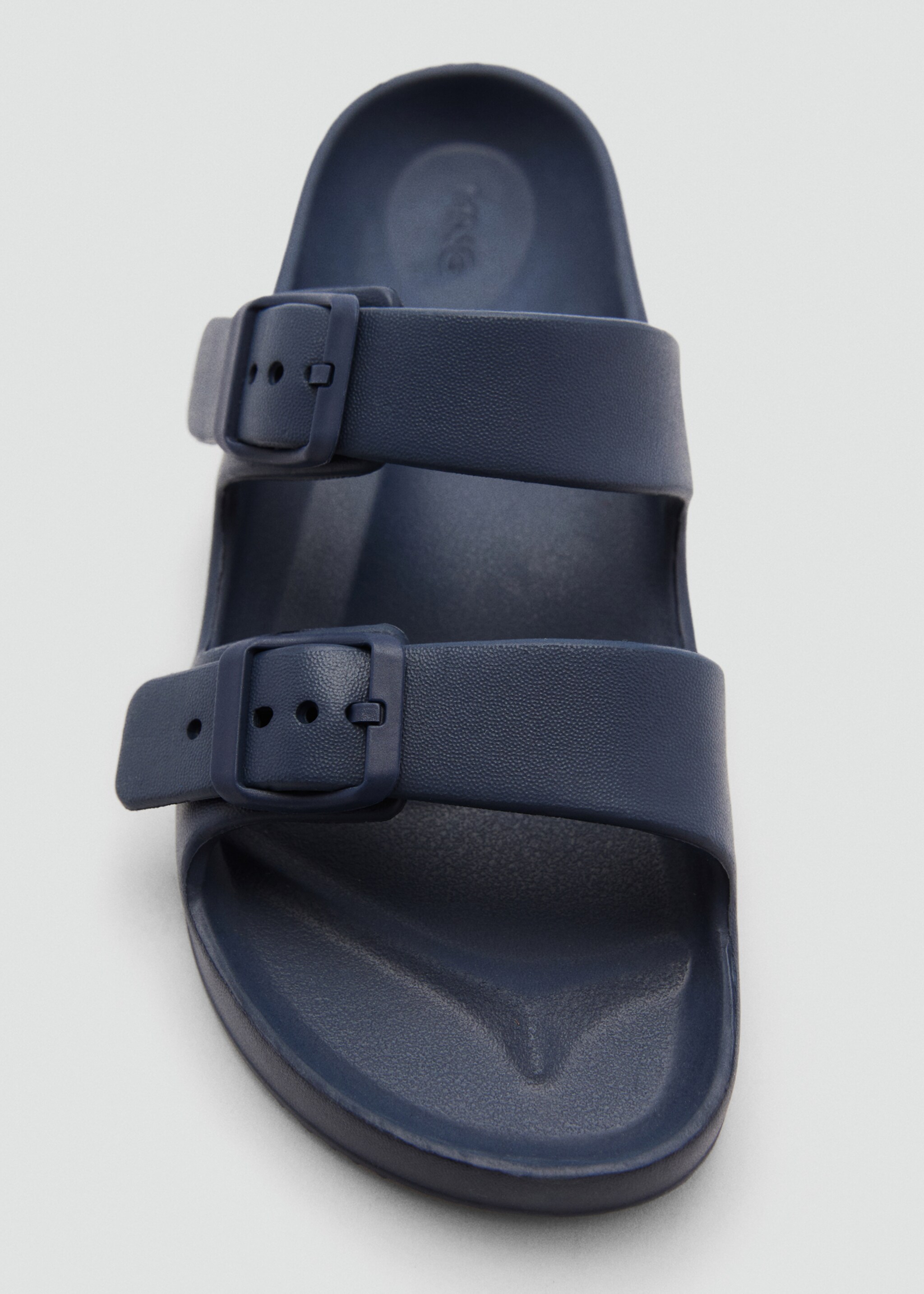 Flip-flops with buckle straps - Details of the article 2