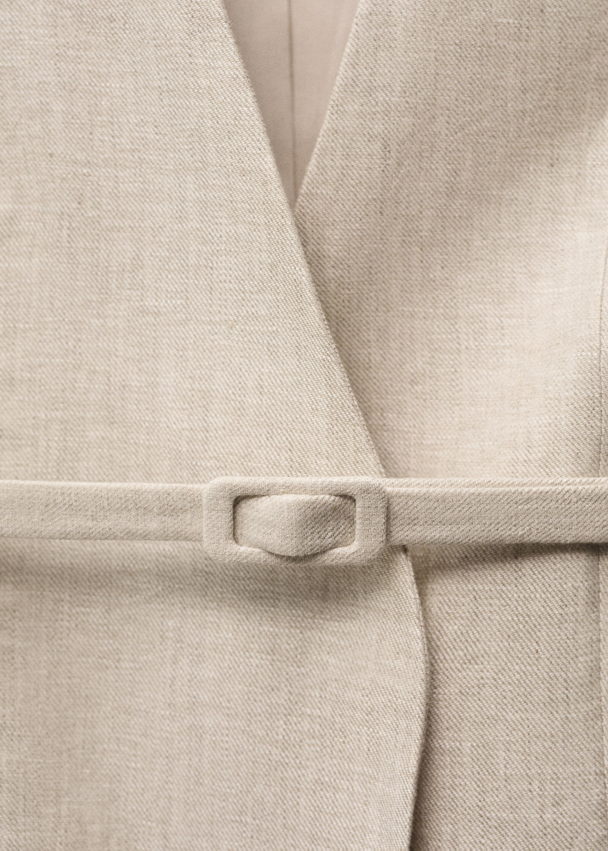 Linen suit jacket with belt - Details of the article 0