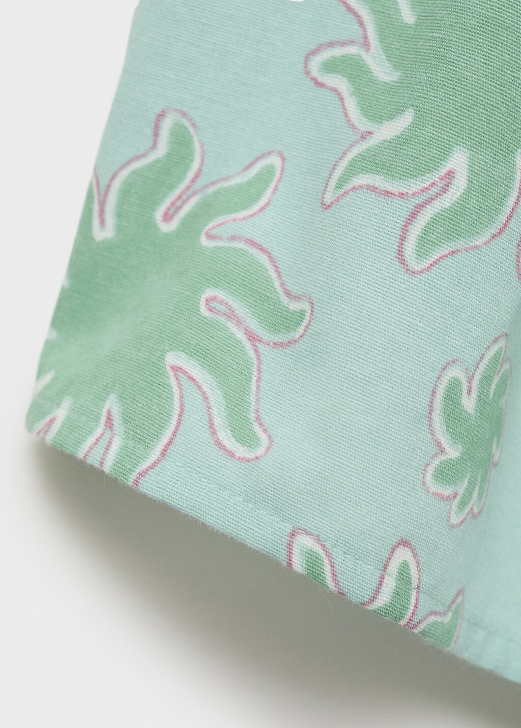 Printed sleeveless blouse