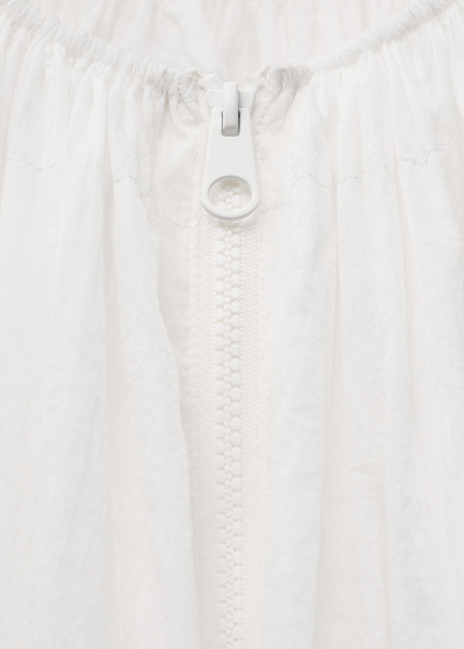 Gathered semi-transparent jacket - Details of the article 8