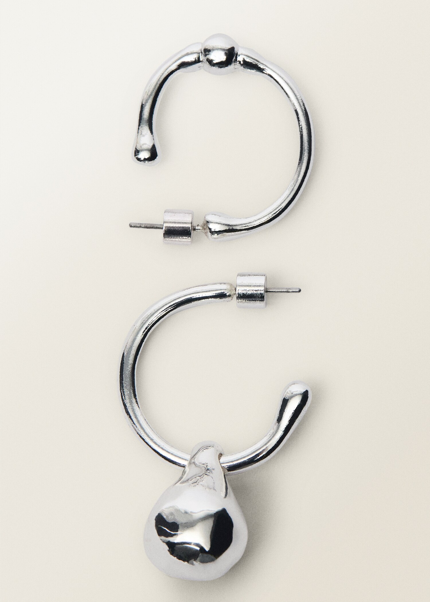 Mixed hoop earrings - Details of the article 1