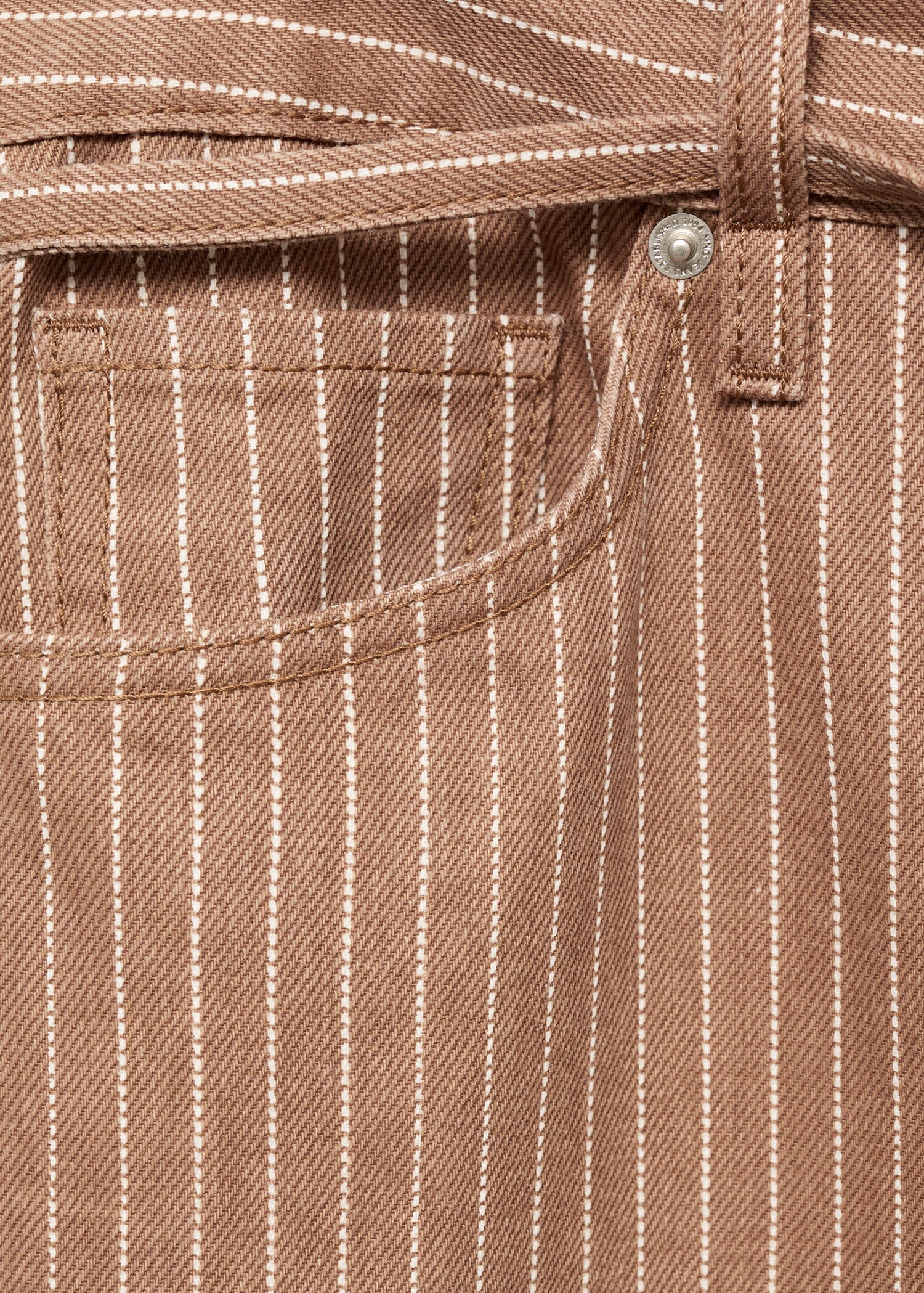 Wide-leg jeans with stripes and belt - Details of the article 0