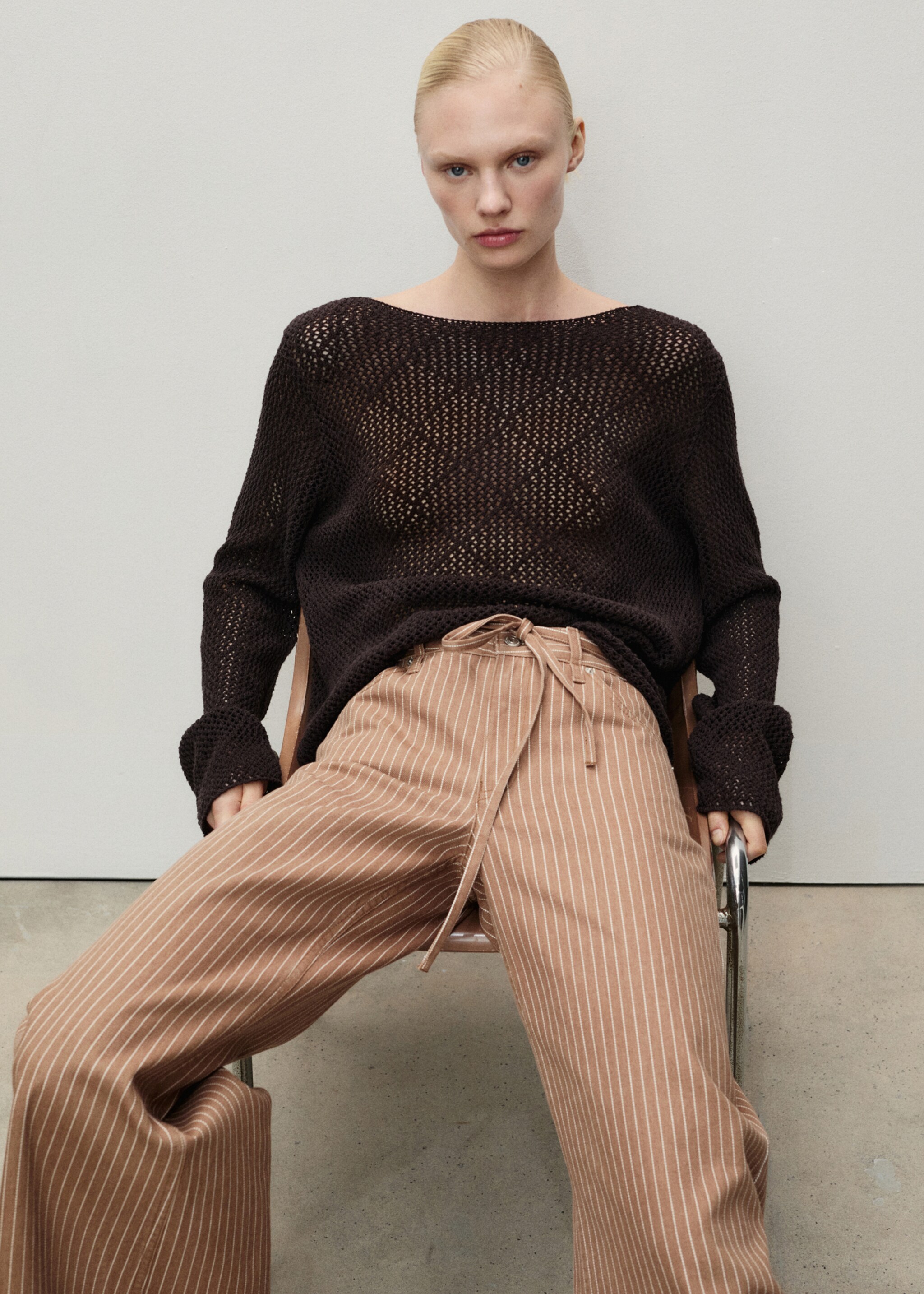 Wide-leg jeans with stripes and belt - Details of the article 2