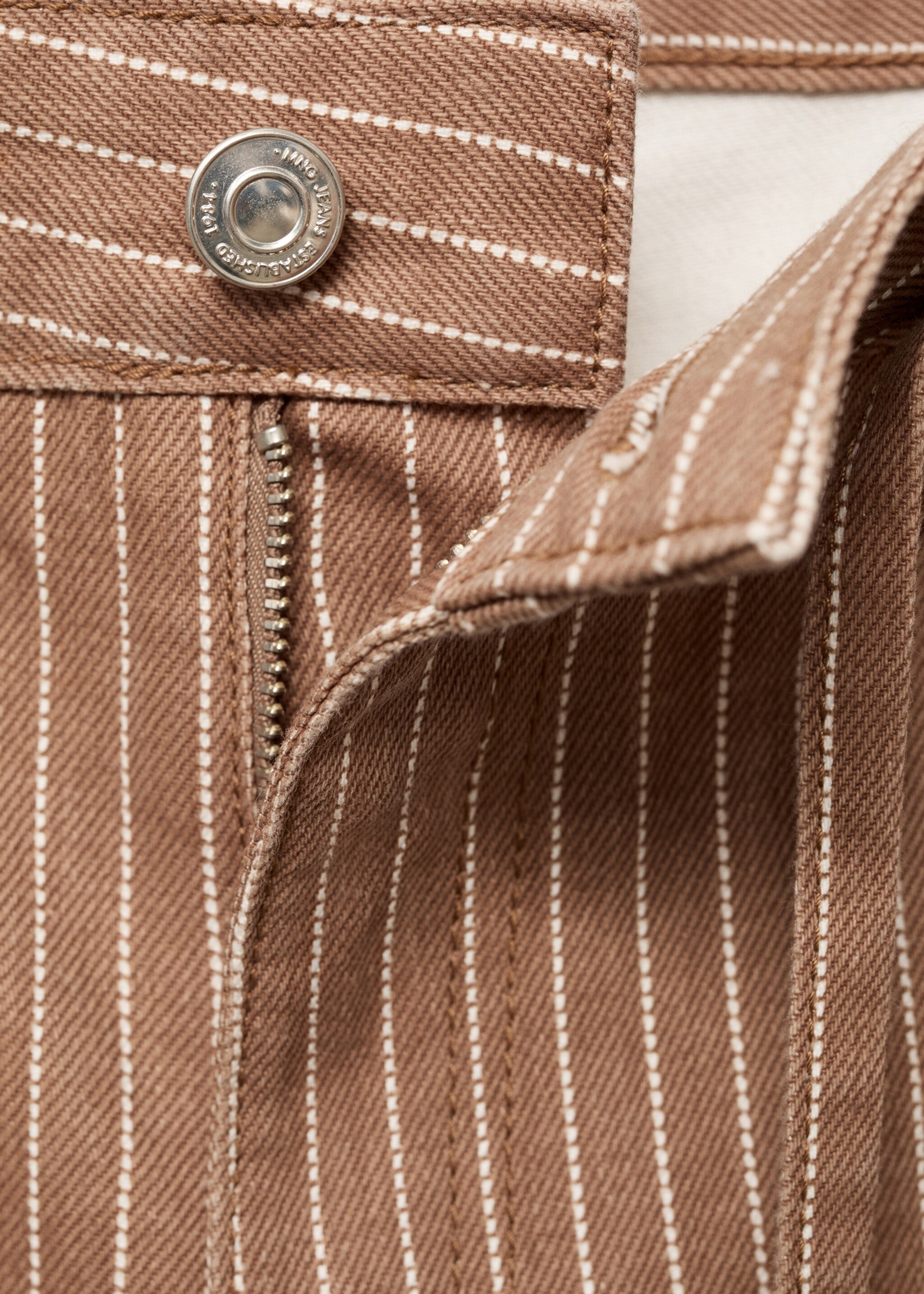 Wide-leg jeans with stripes and belt - Details of the article 8