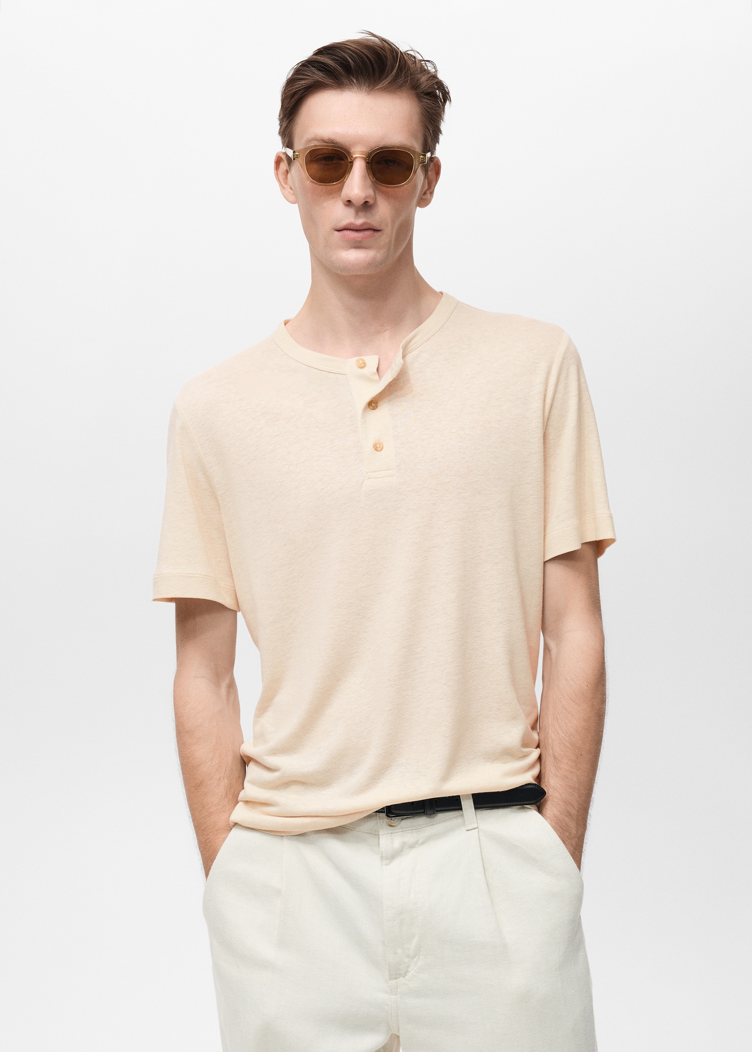 Leinen-Shirt mit Knöpfen - Mittlere Ansicht