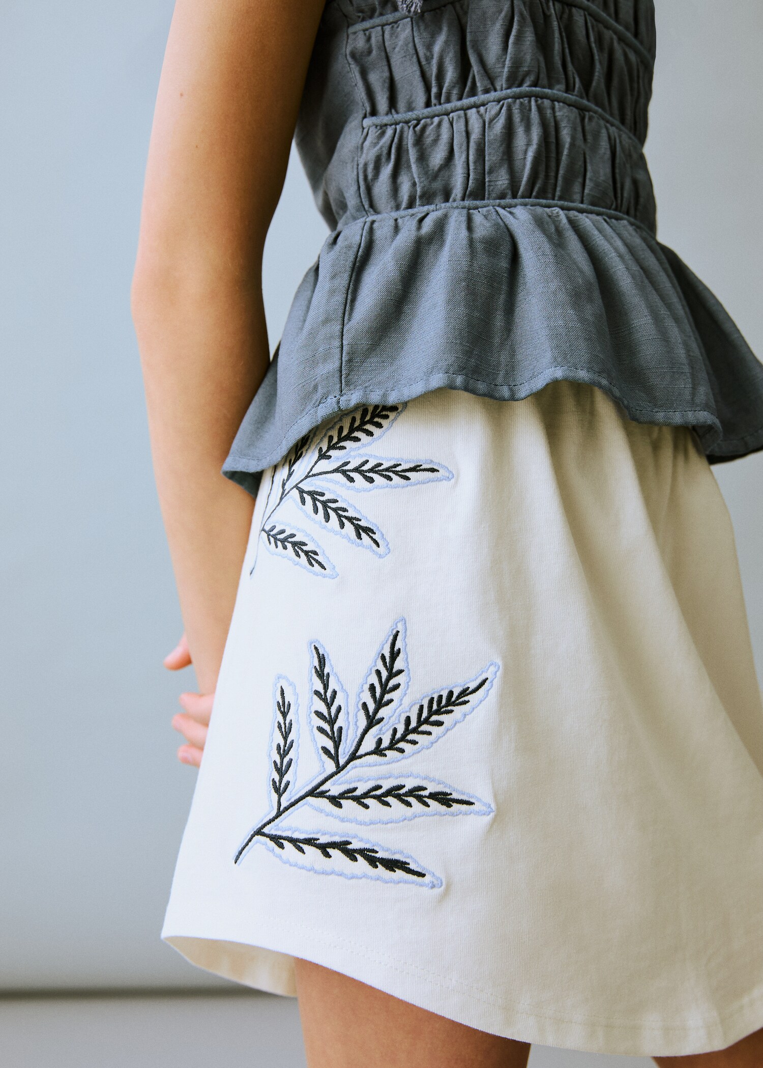 Hosenrock mit Stickdetail - Detail des Artikels 1