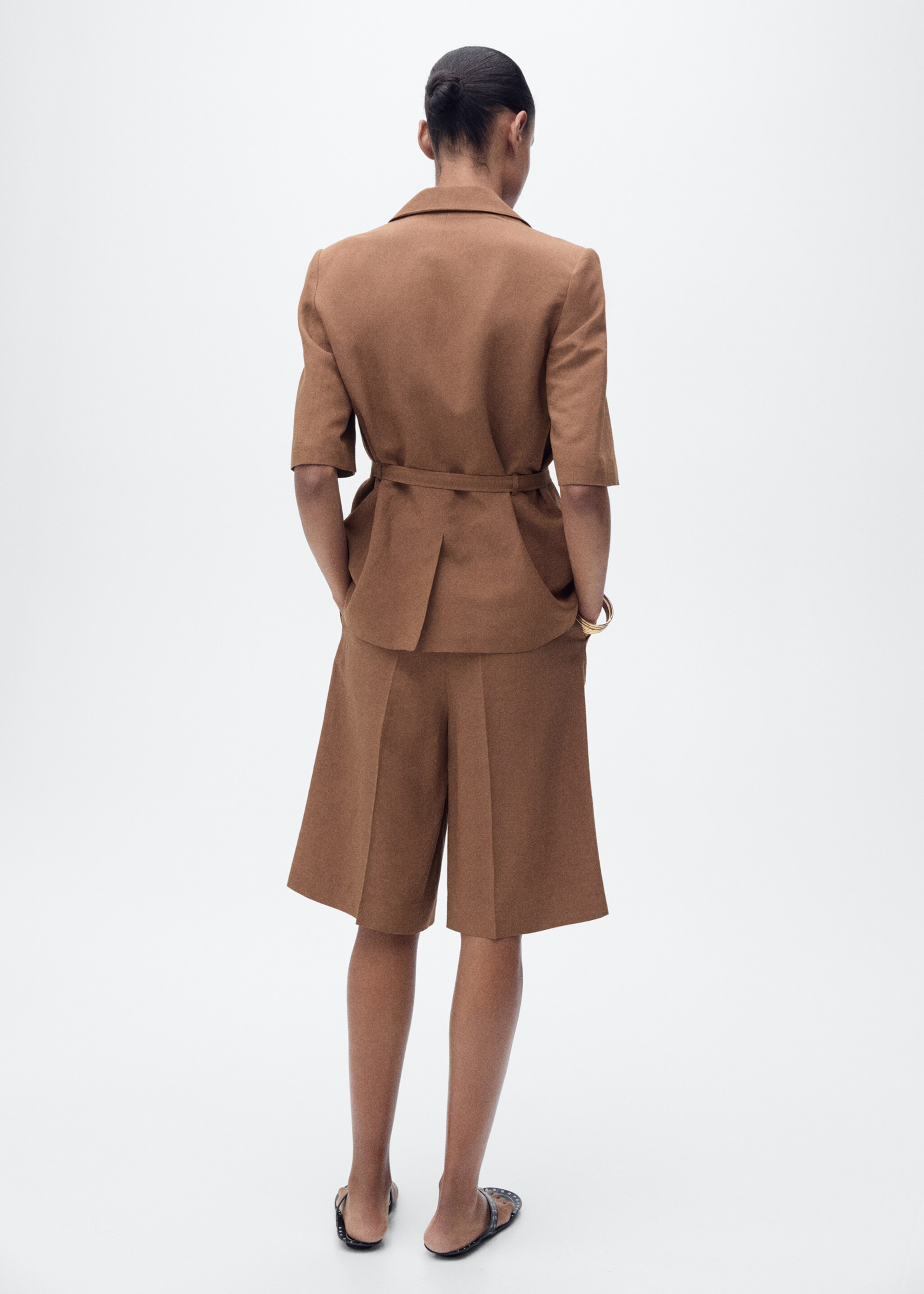 Linen-blend suit bermuda shorts - Reverse of the article