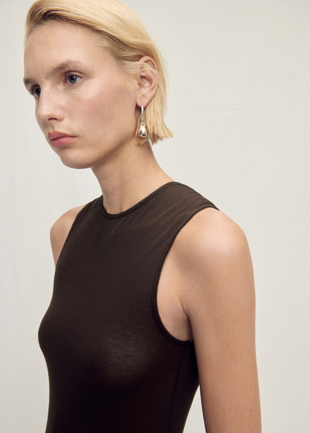 Semi-transparent dress with puffed hem - image 4