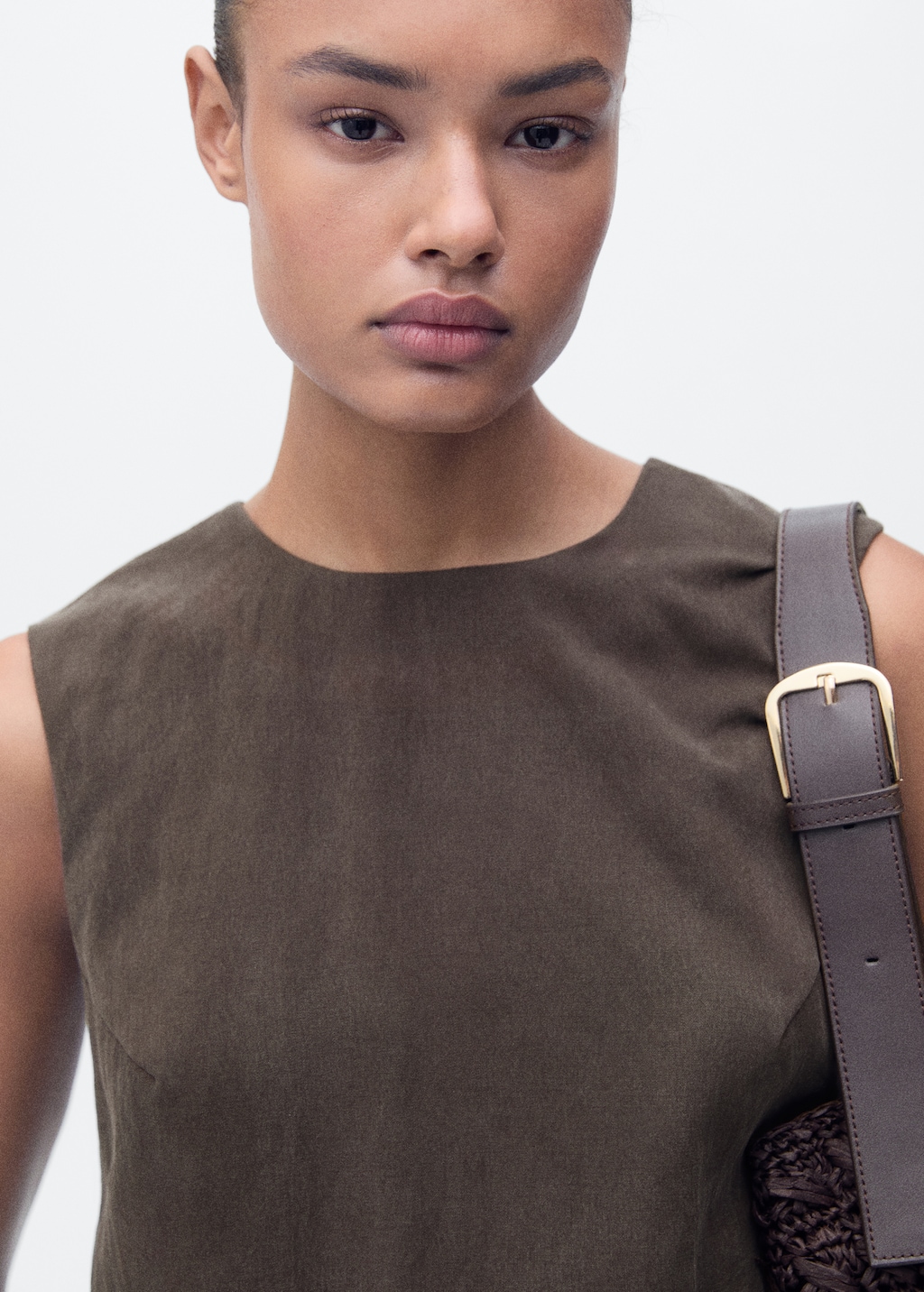 Lyocell top with buttons on the back - image 4