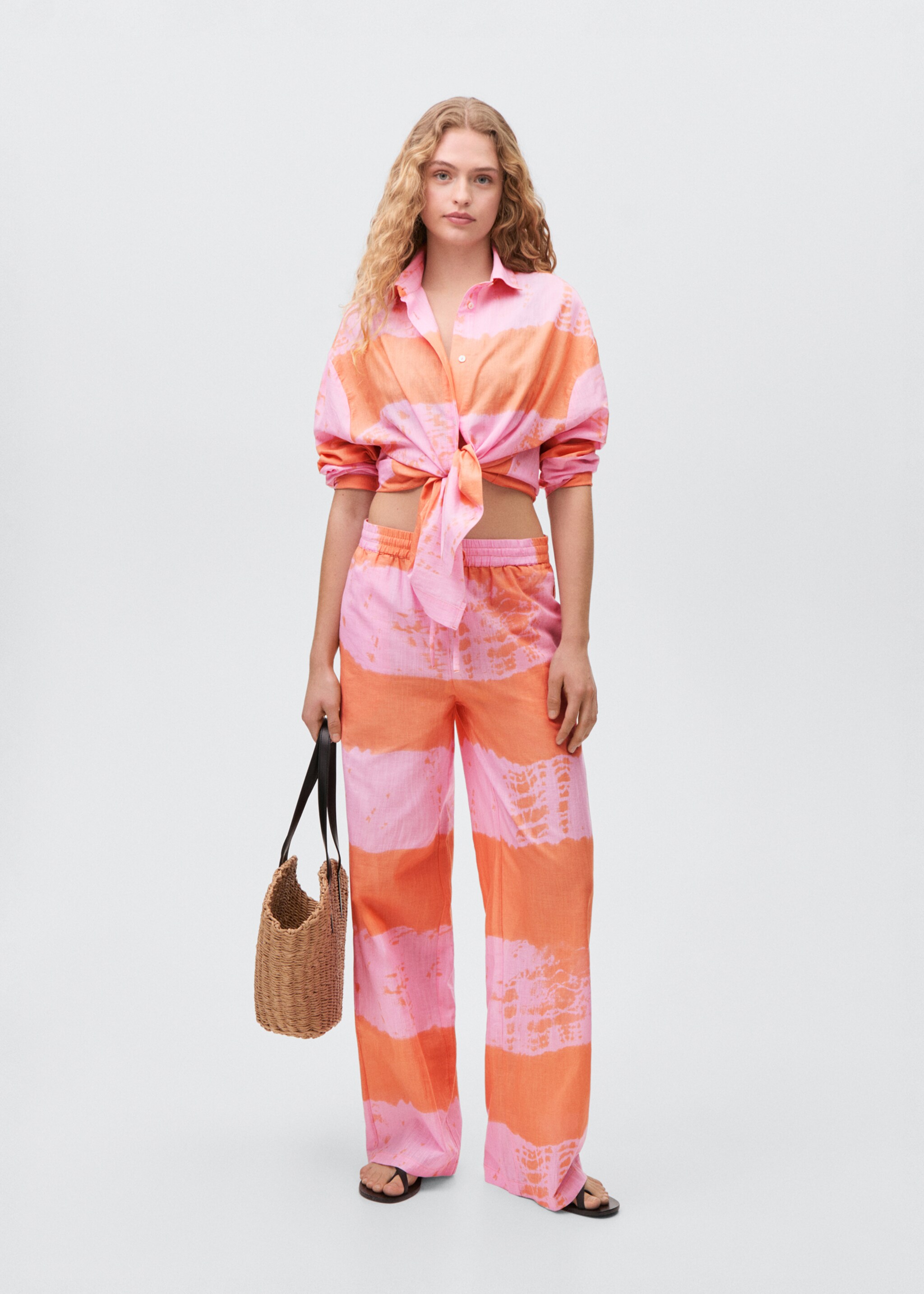 Printed straight trousers - Details of the article 2