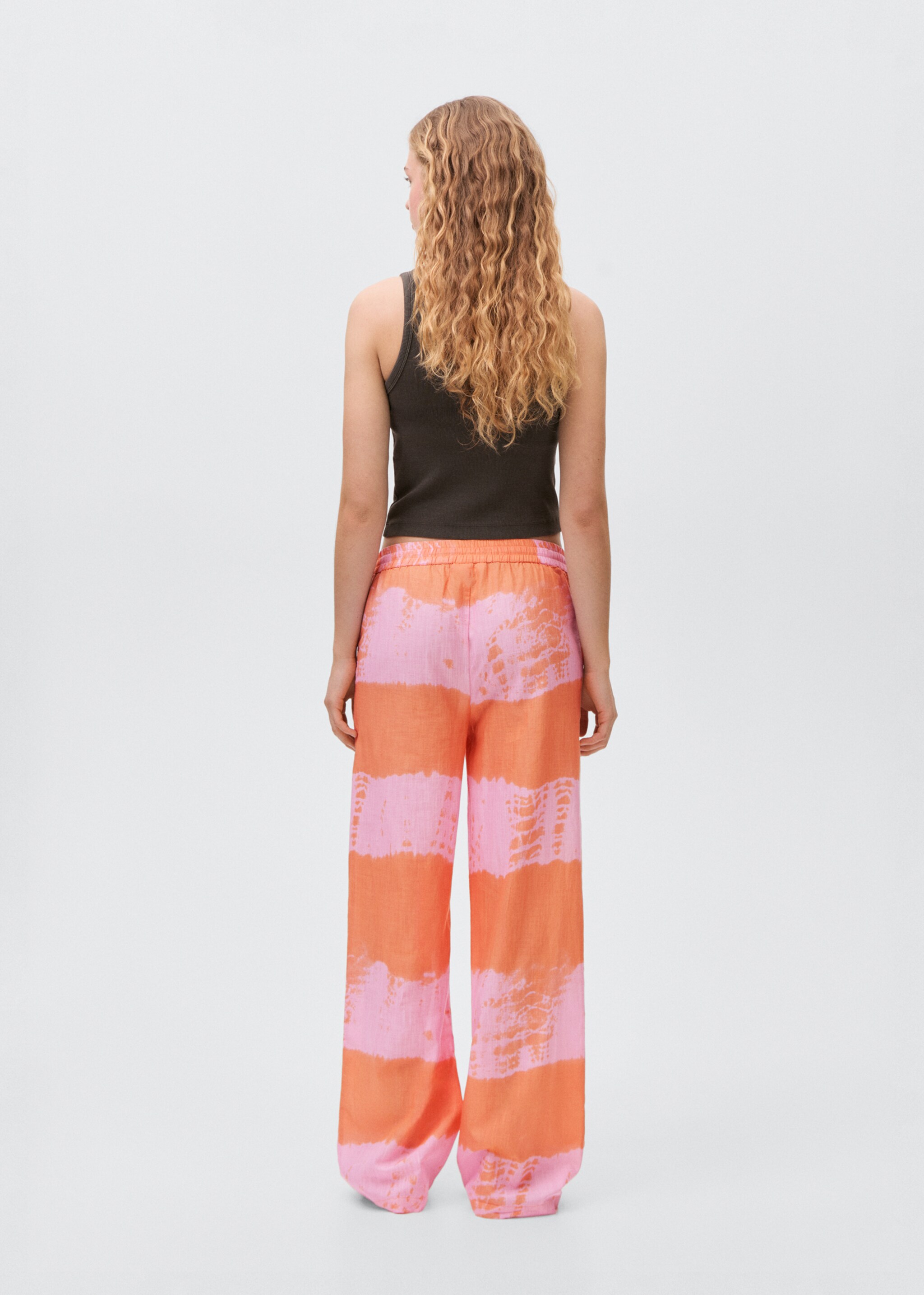 Printed straight trousers - Reverse of the article