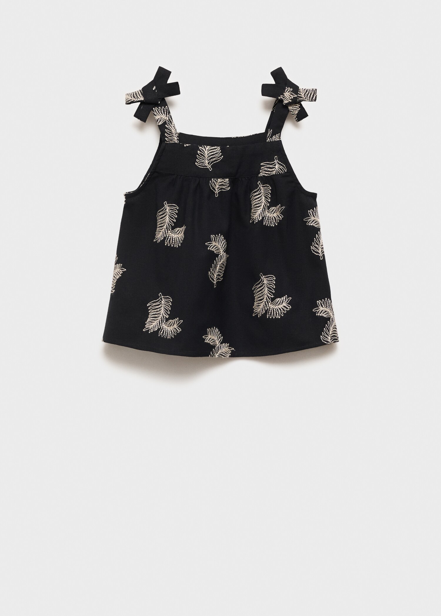 Blusa detalles bordados - Artículo sin modelo