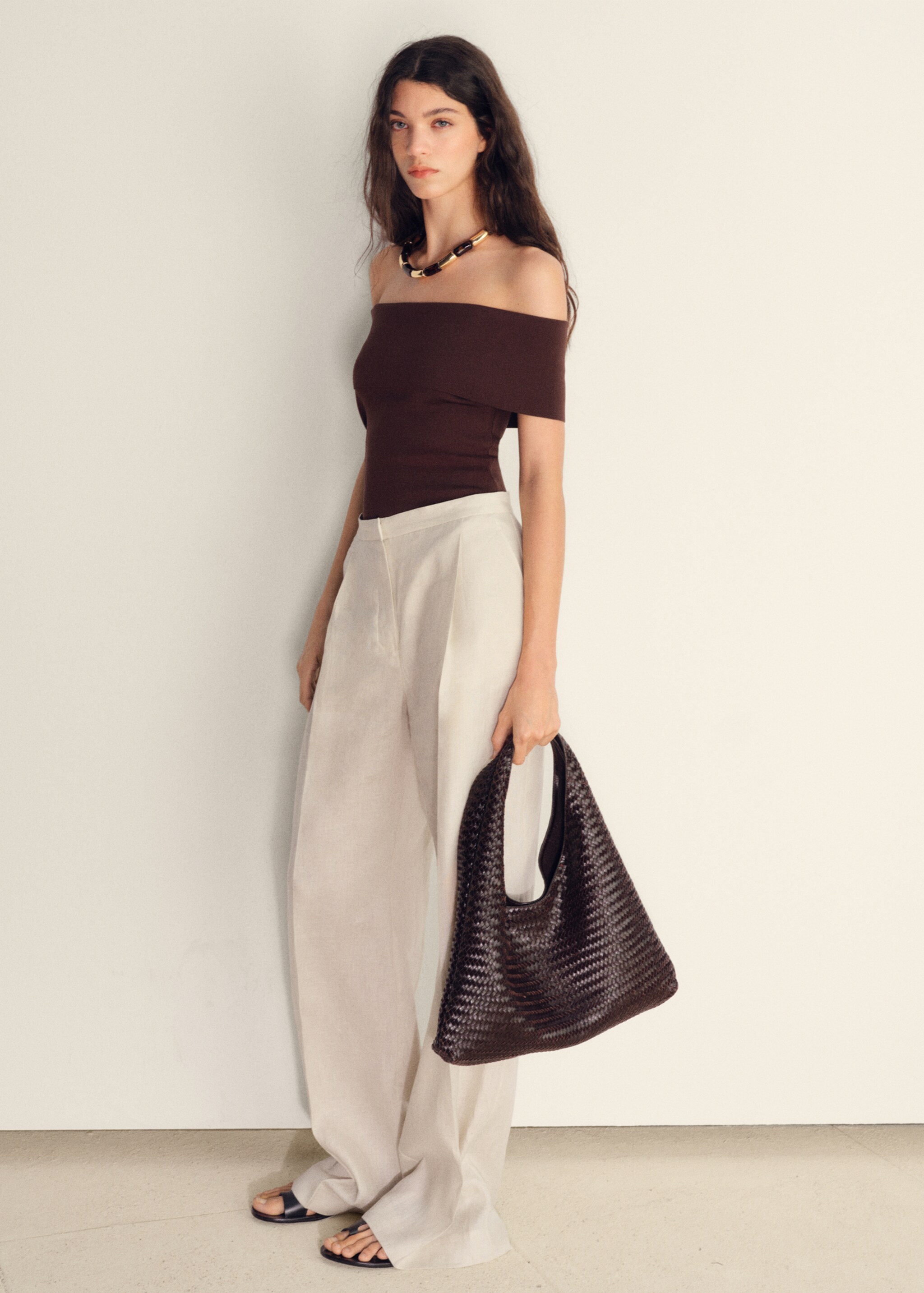 Straight-fit linen trousers with pleats - Details of the article 2