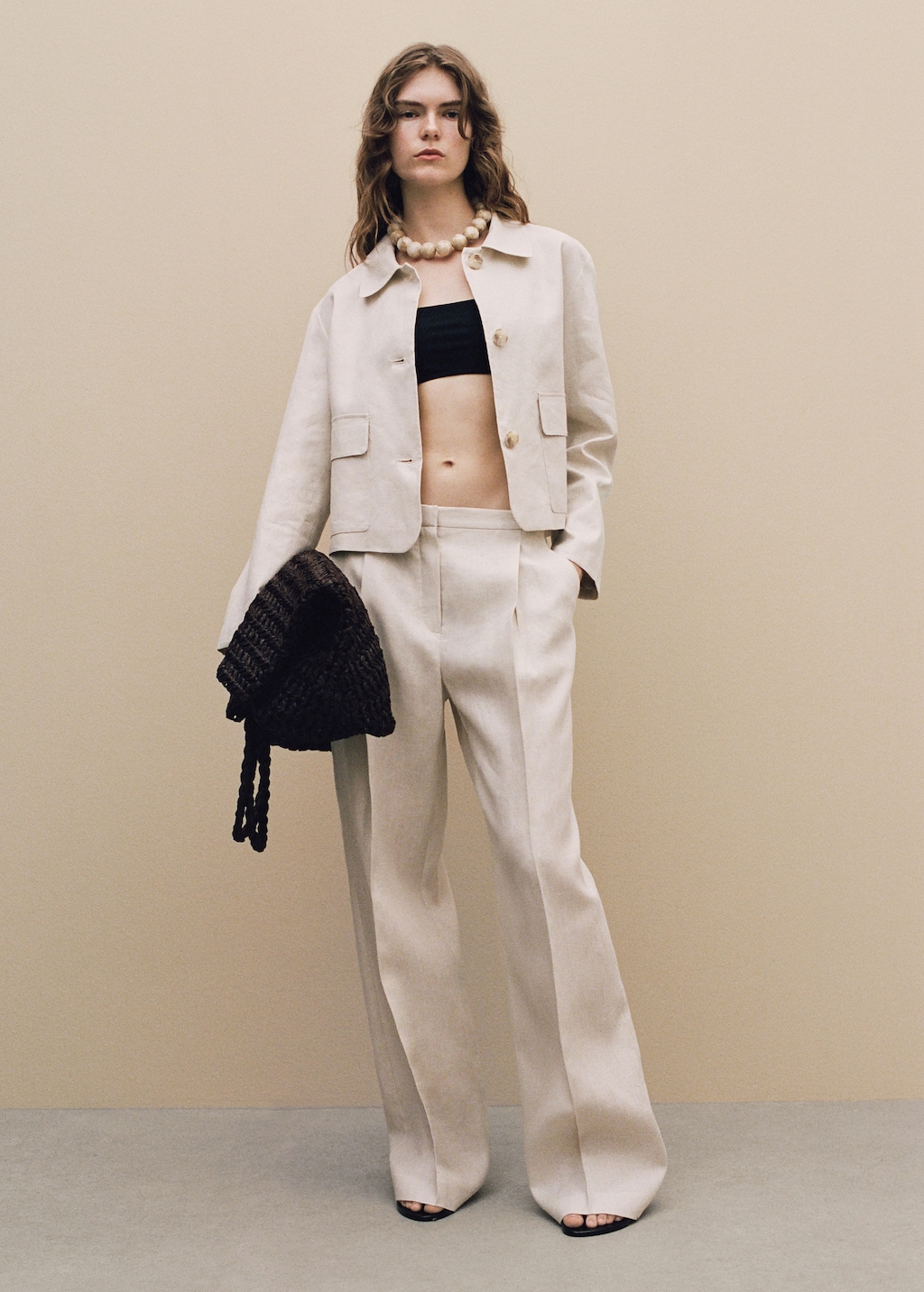 Straight-fit linen pants with pleats