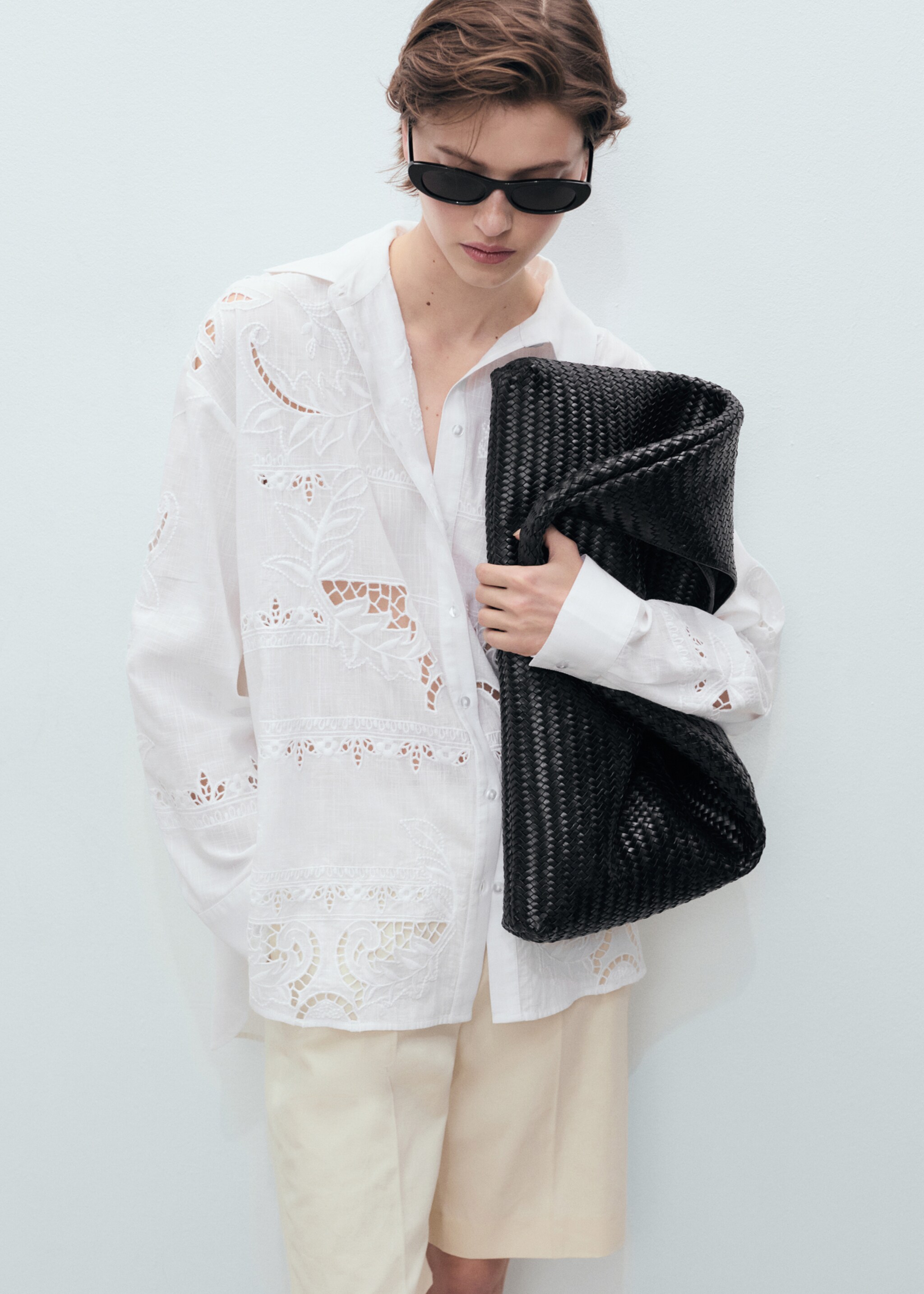 Oversized embroidered shirt - Medium plane