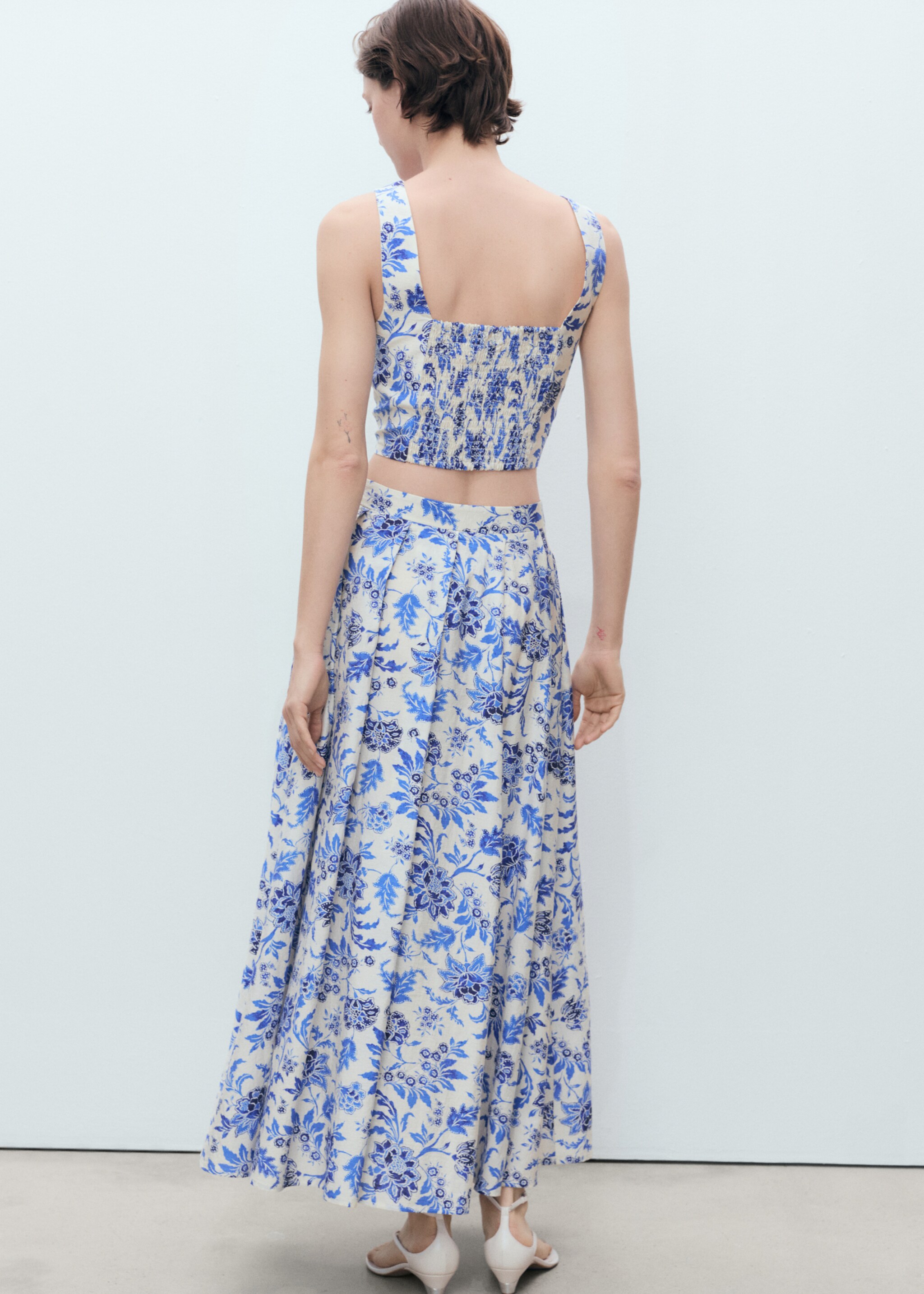 Long floral flared skirt - Reverse of the article