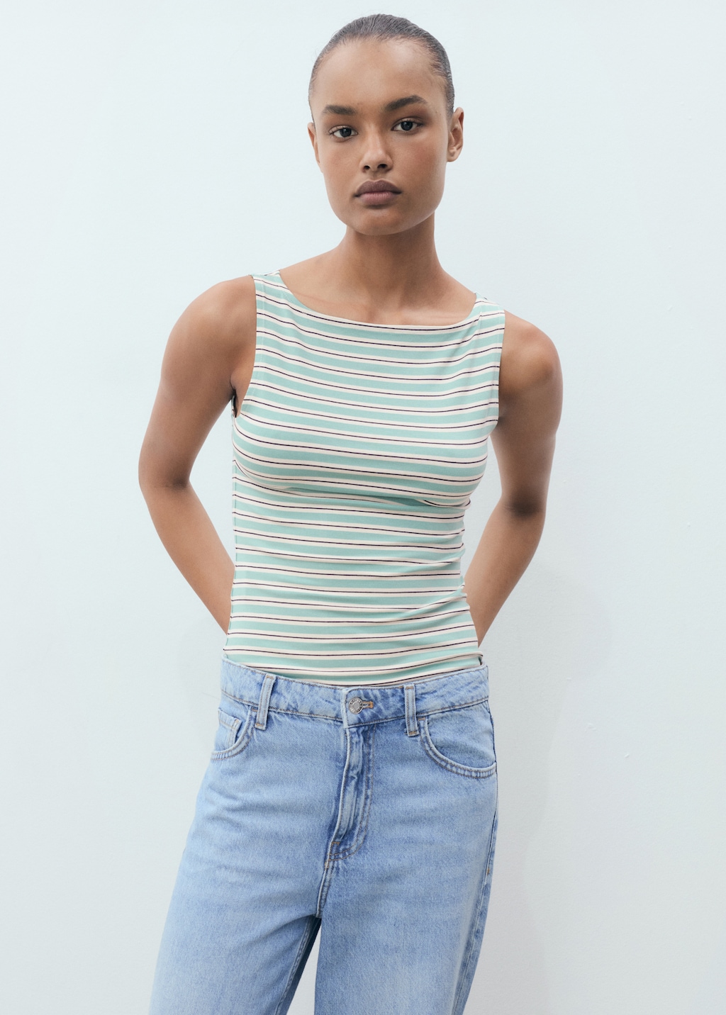Top rayas cuello barco