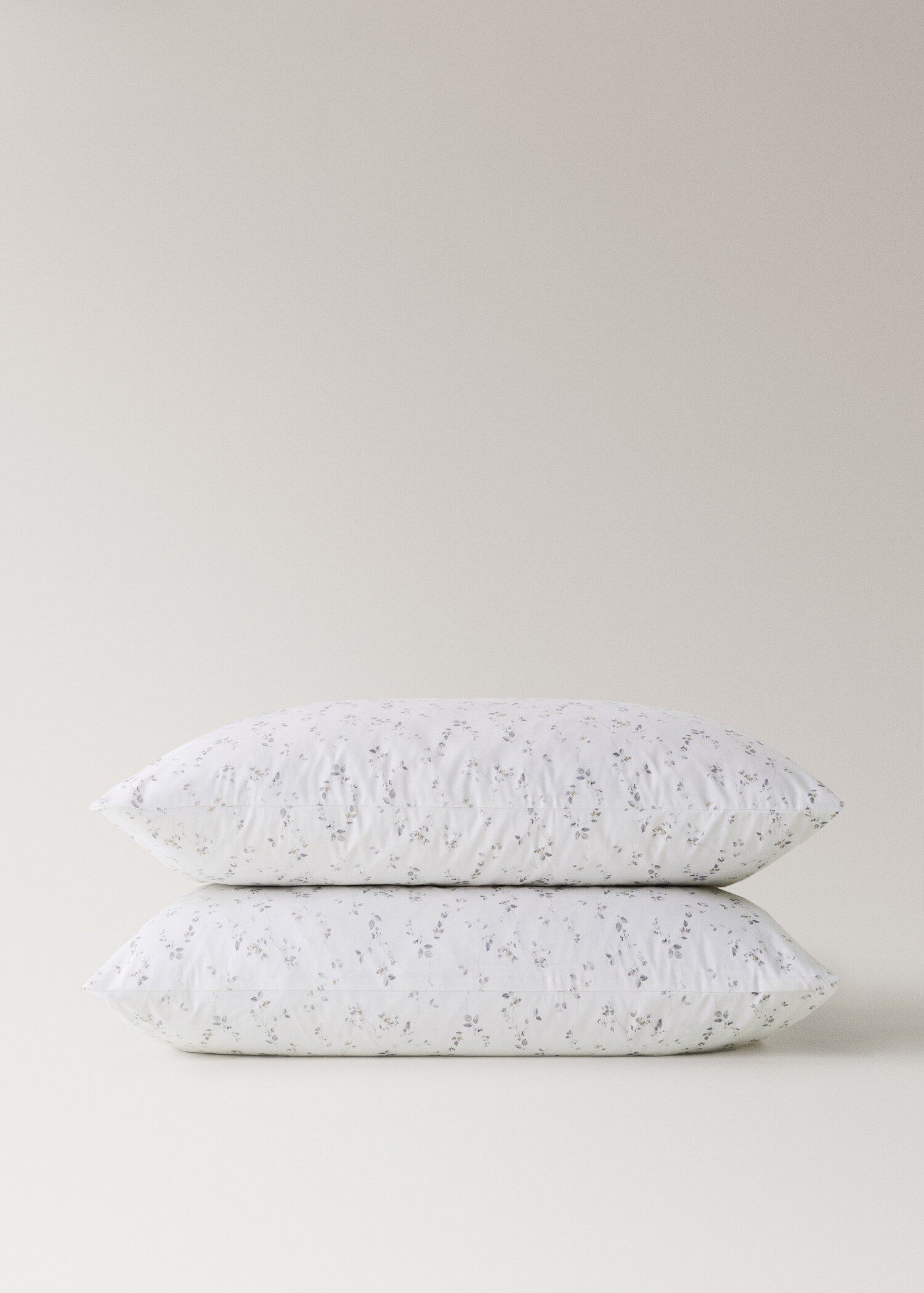 Two pillowcases flowers cotton percale 50x75 cm - Details of the article 1