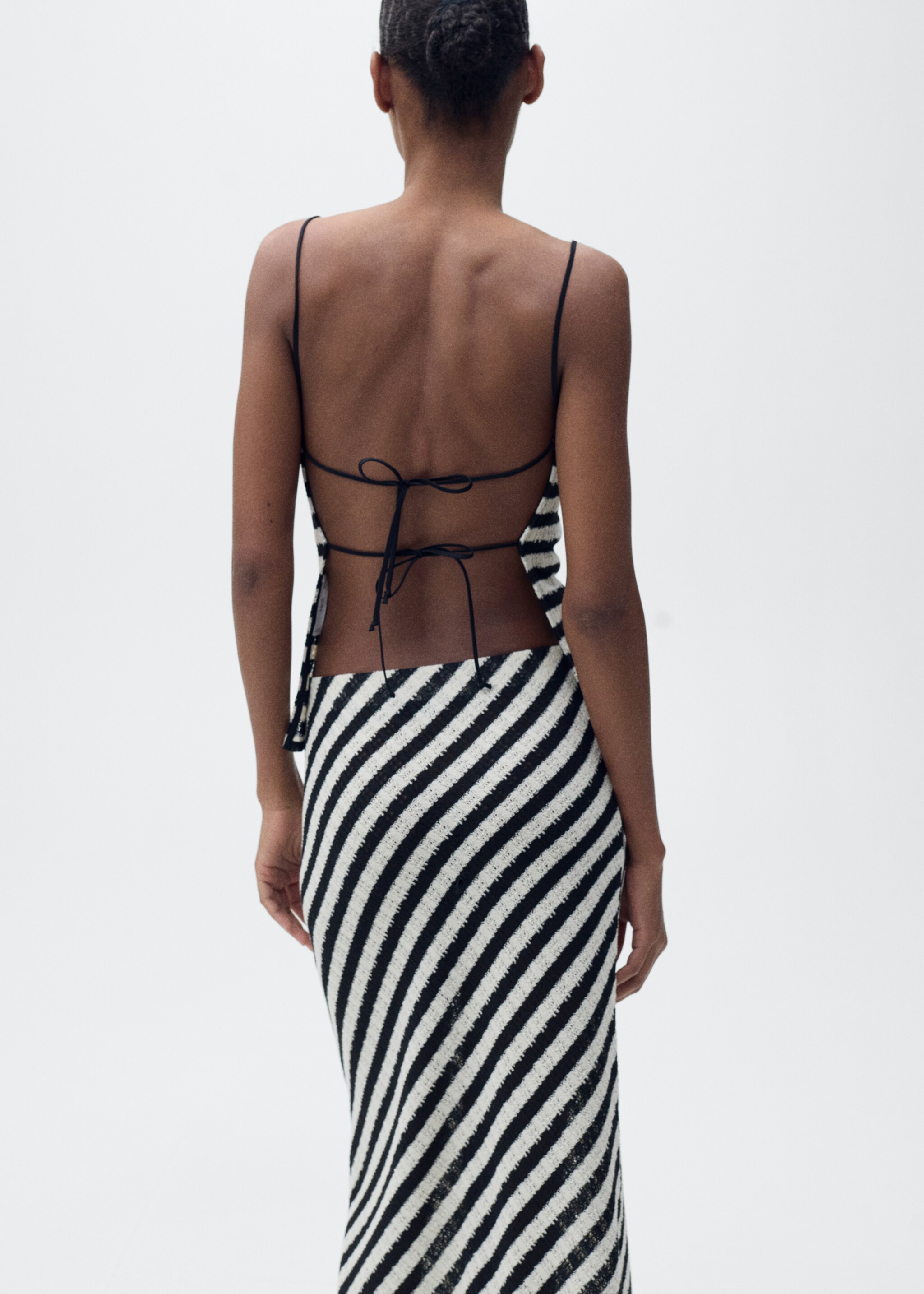 Striped knitted fitted top - Details of the article 1