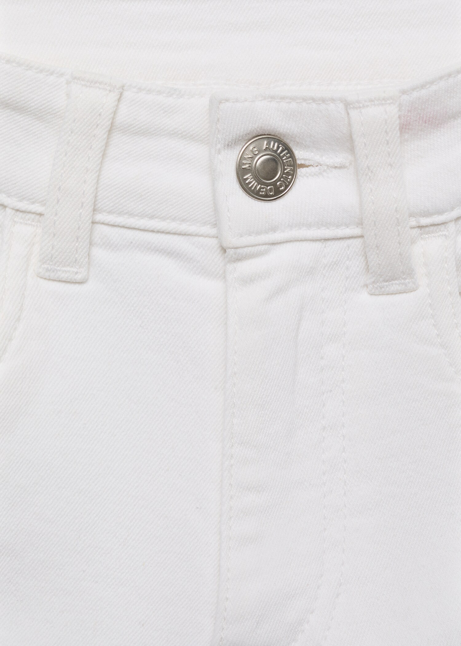Shorts with embroidered detail - Details of the article 8