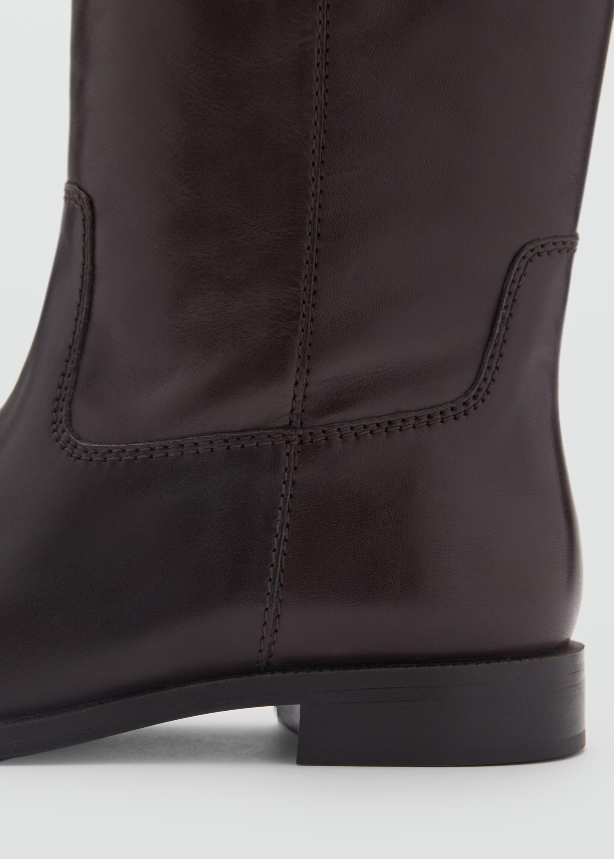 Knee-high leather boots - Details of the article 1