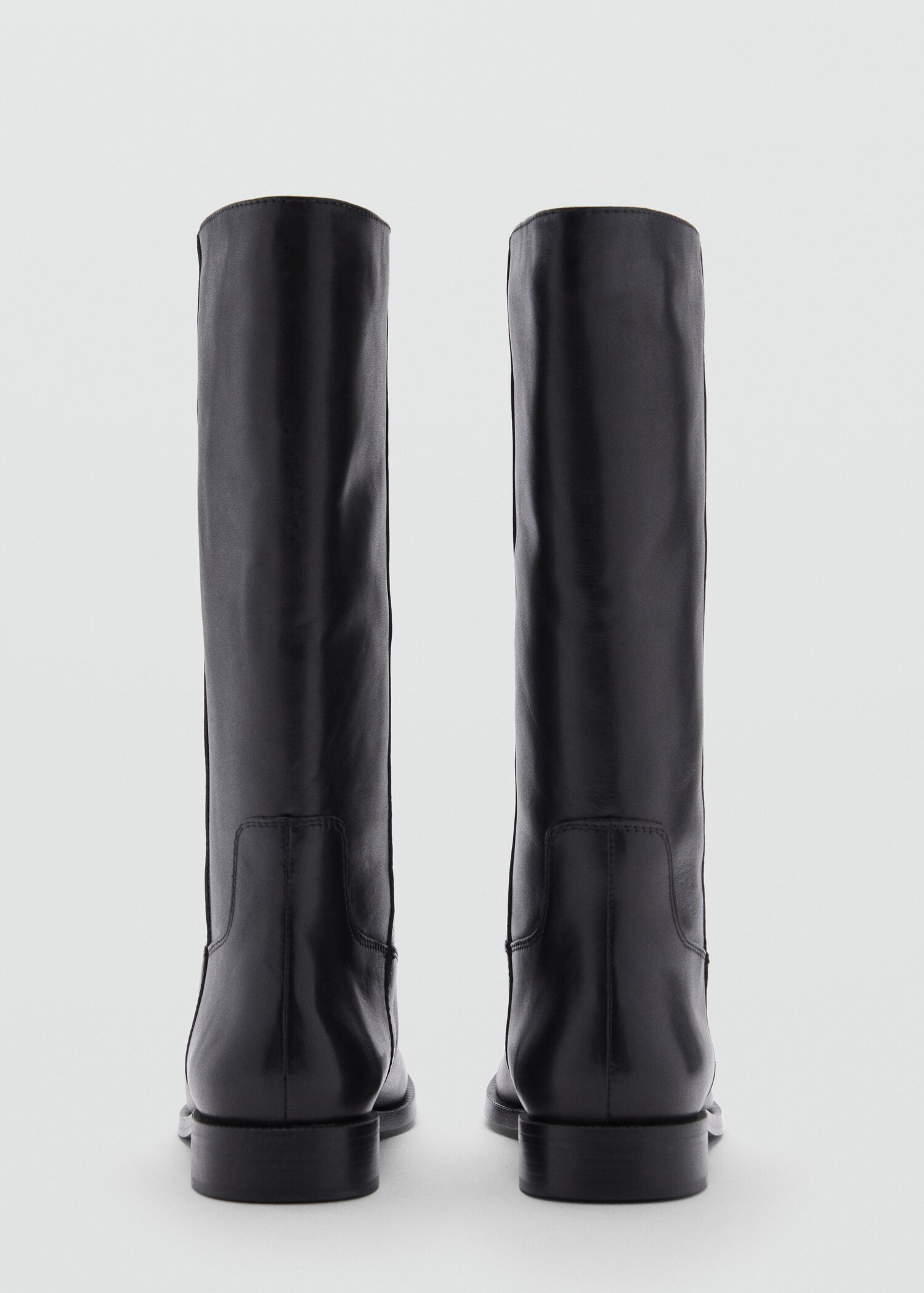 Knee-high leather boots - Details of the article 1