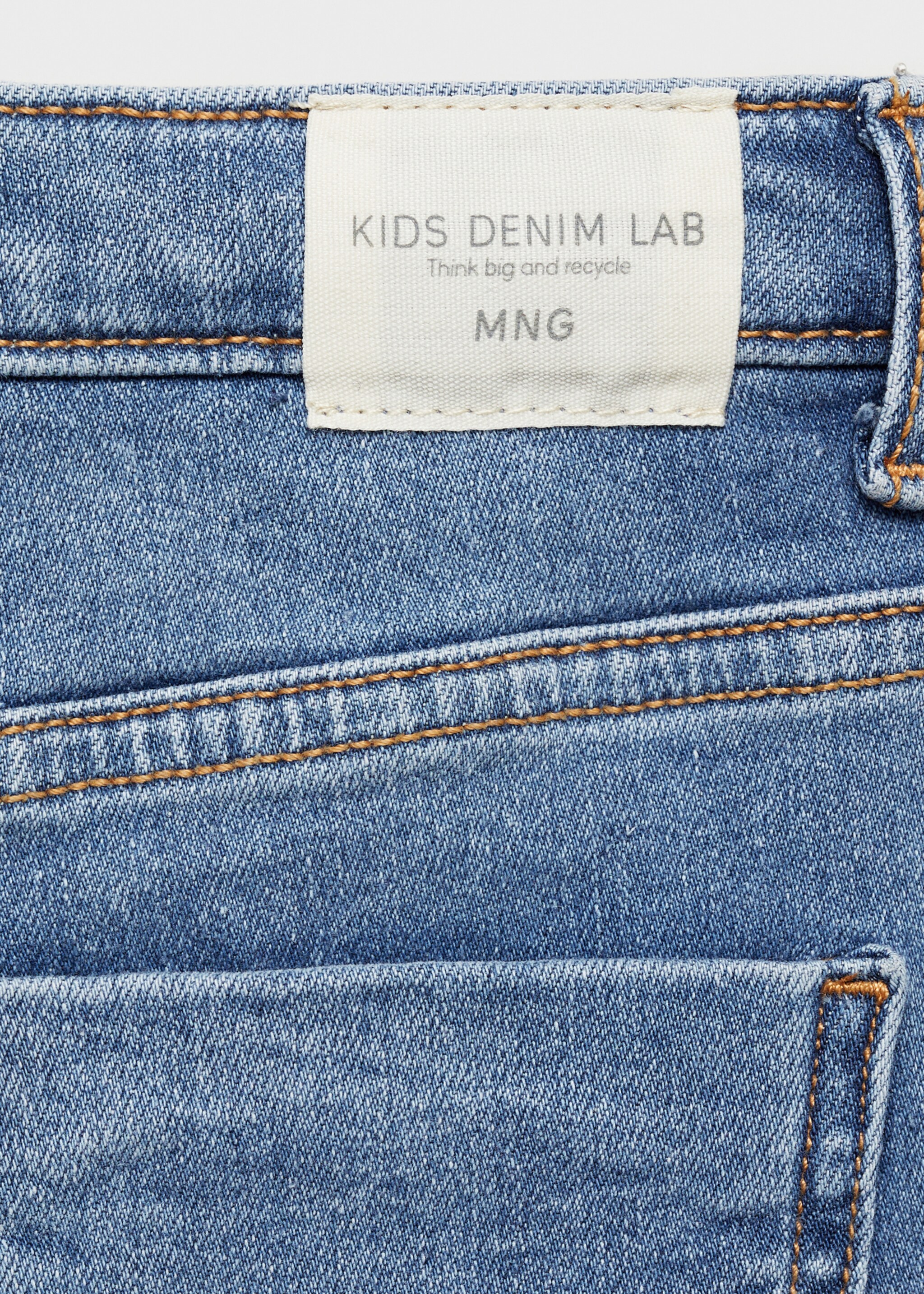 Skinny jeans with frayed hem - Details of the article 8