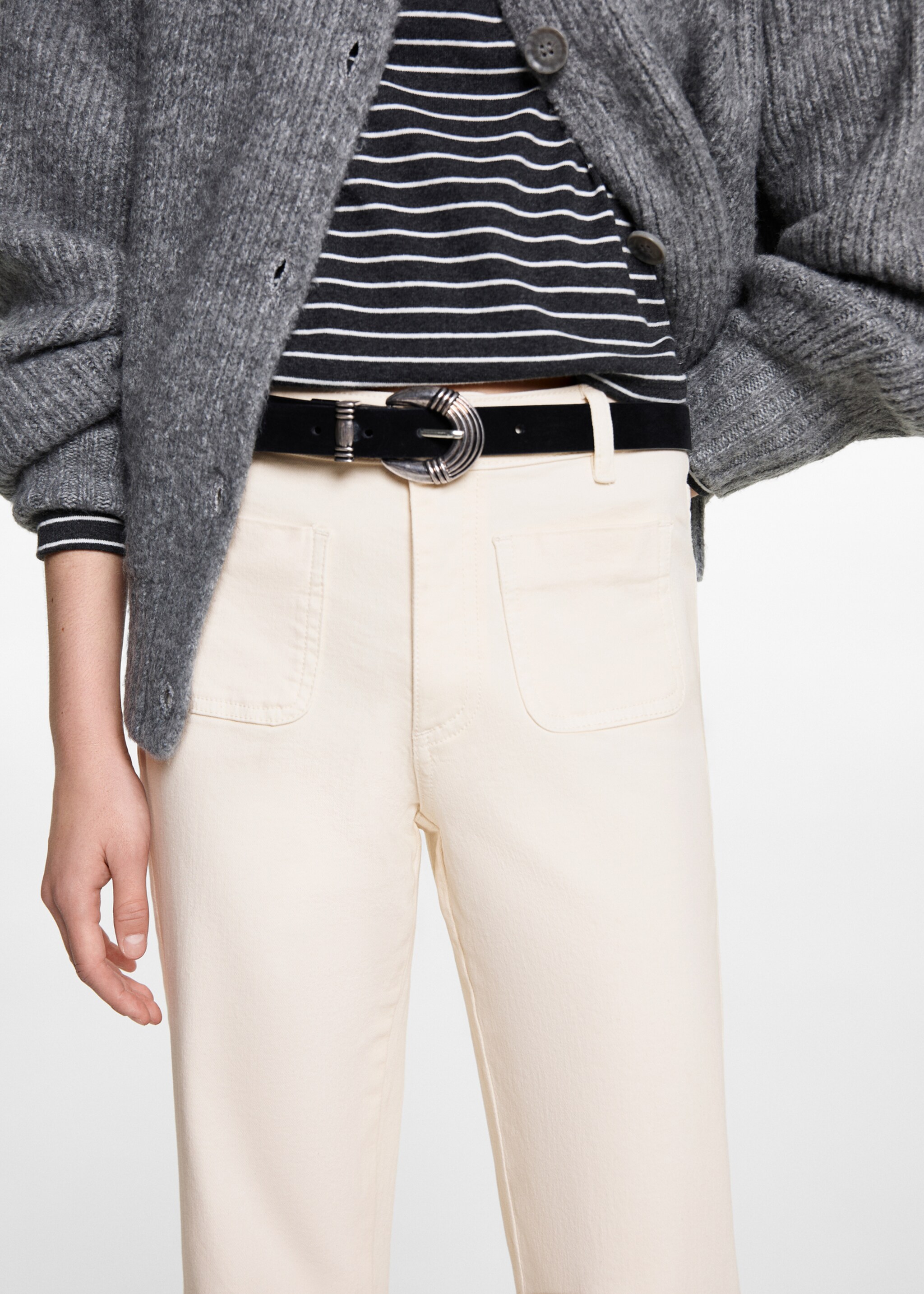 Flared jeans with pocket - Details of the article 6