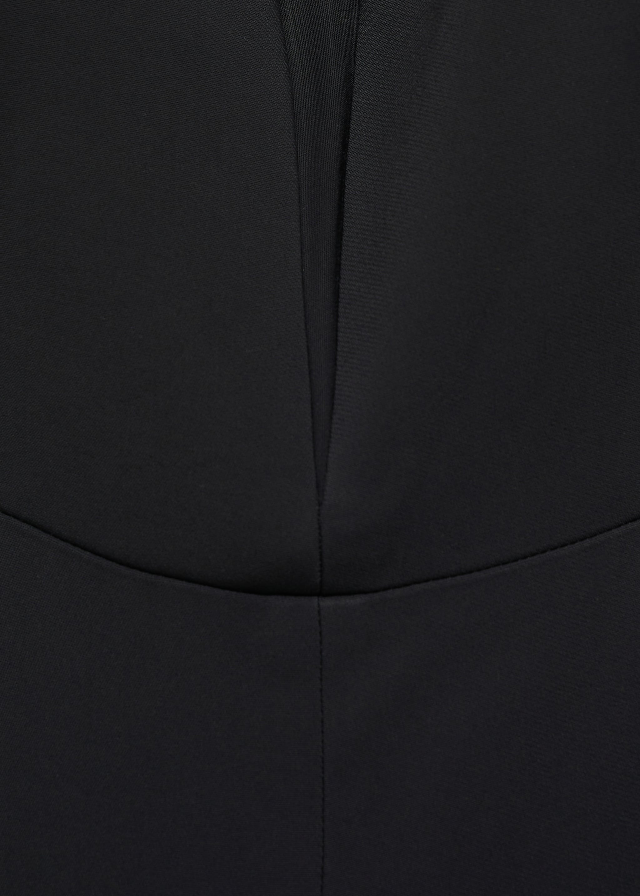 Mono escote corazón estructurado - Detalle del artículo 0, Negro. Ref: 87070423-00.