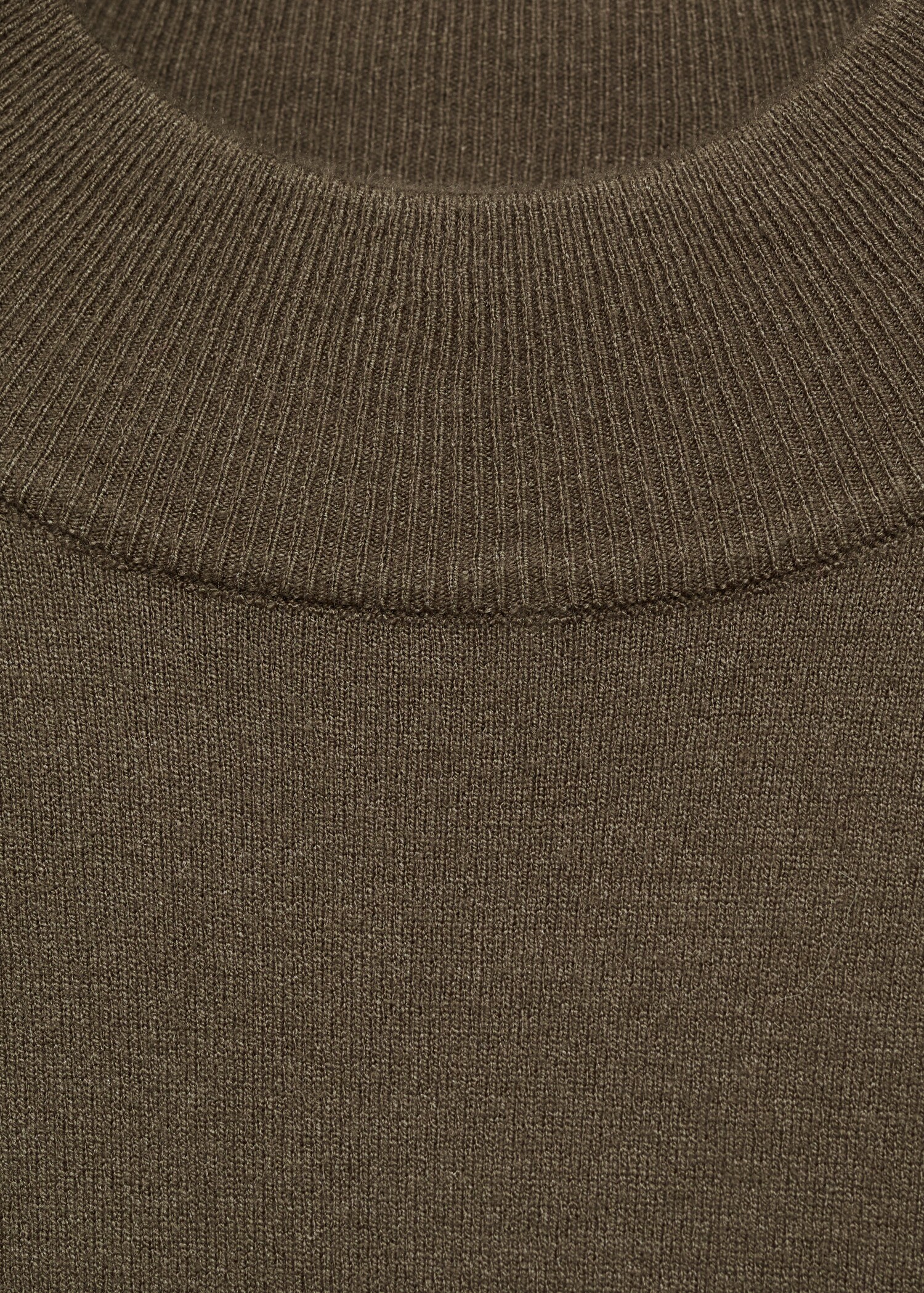 Robe maille col montant - Détail de l'article 8