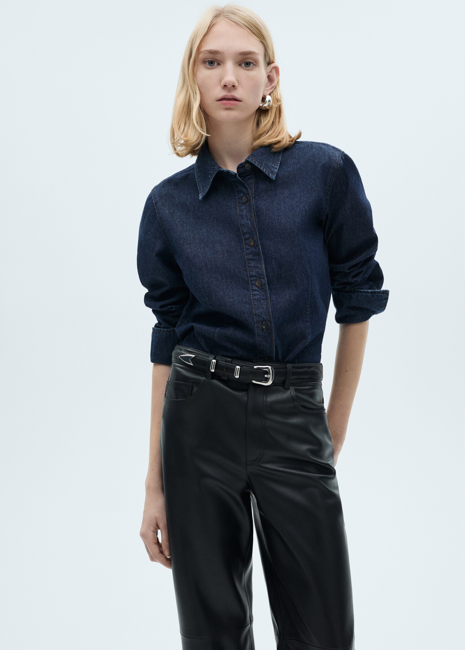 Leather-effect straight pants - Details of the article 1