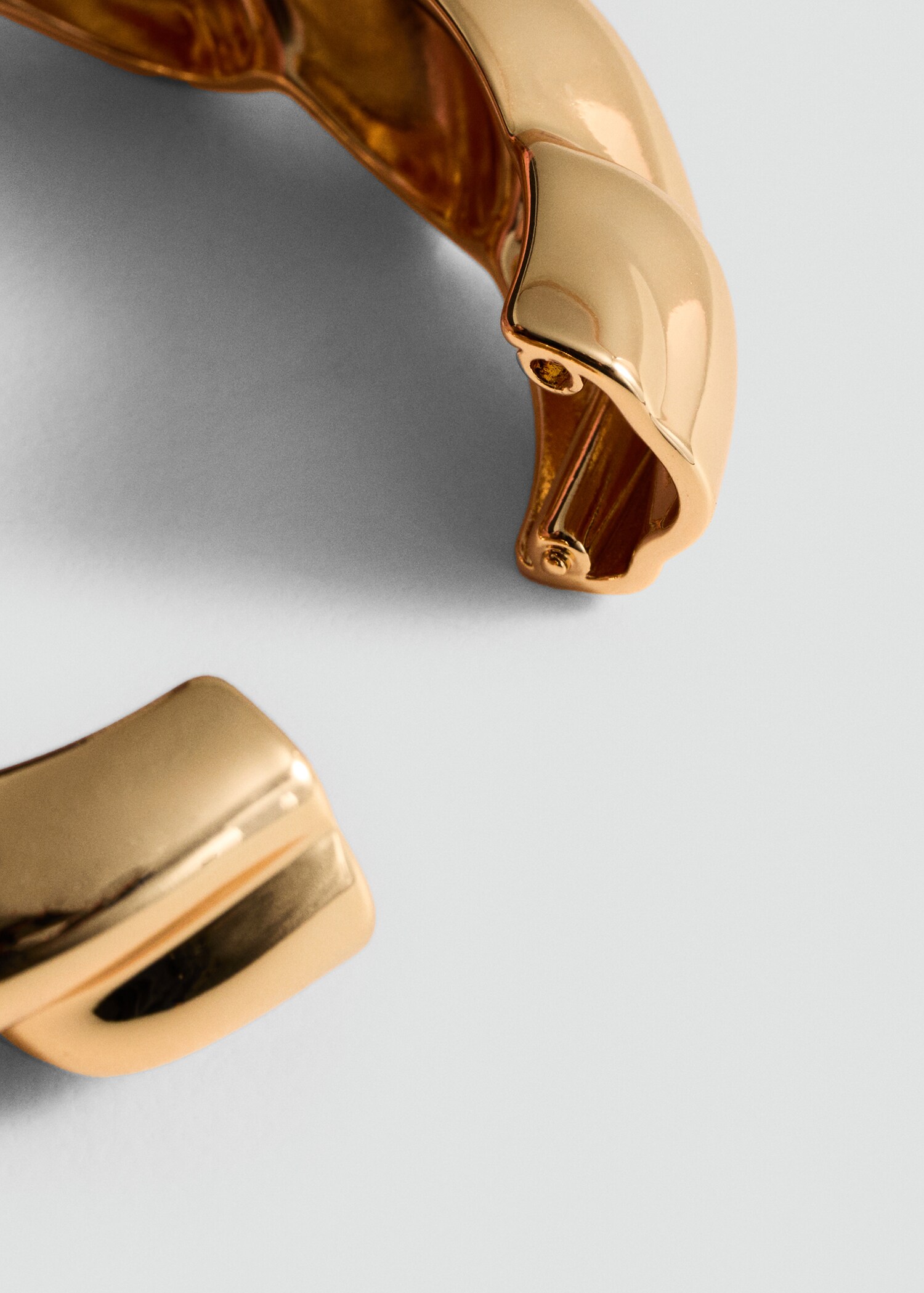 Bracelet relief - Détail de l'article 1