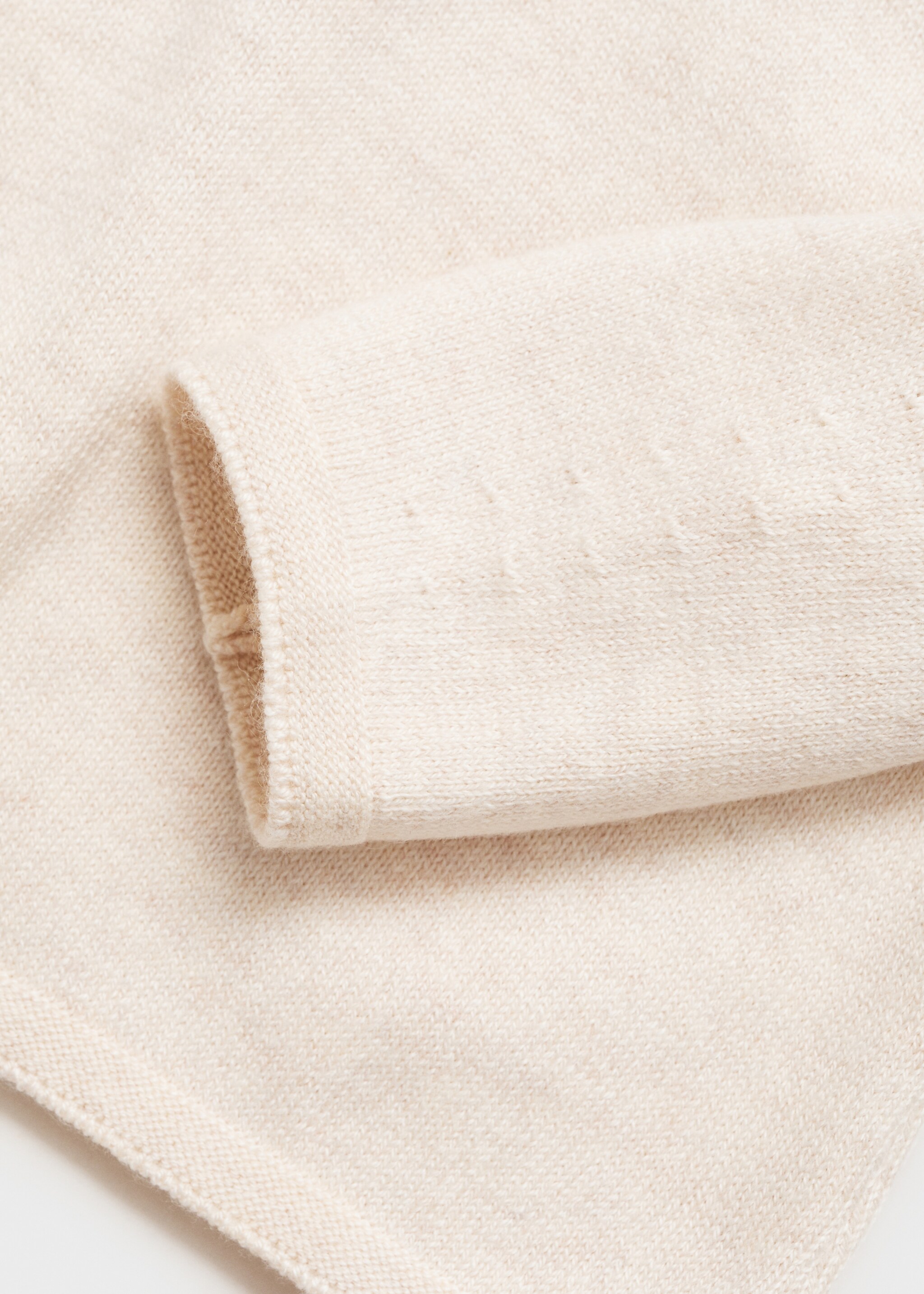 Feinstrickpullover mit Knöpfen - Detail des Artikels 8