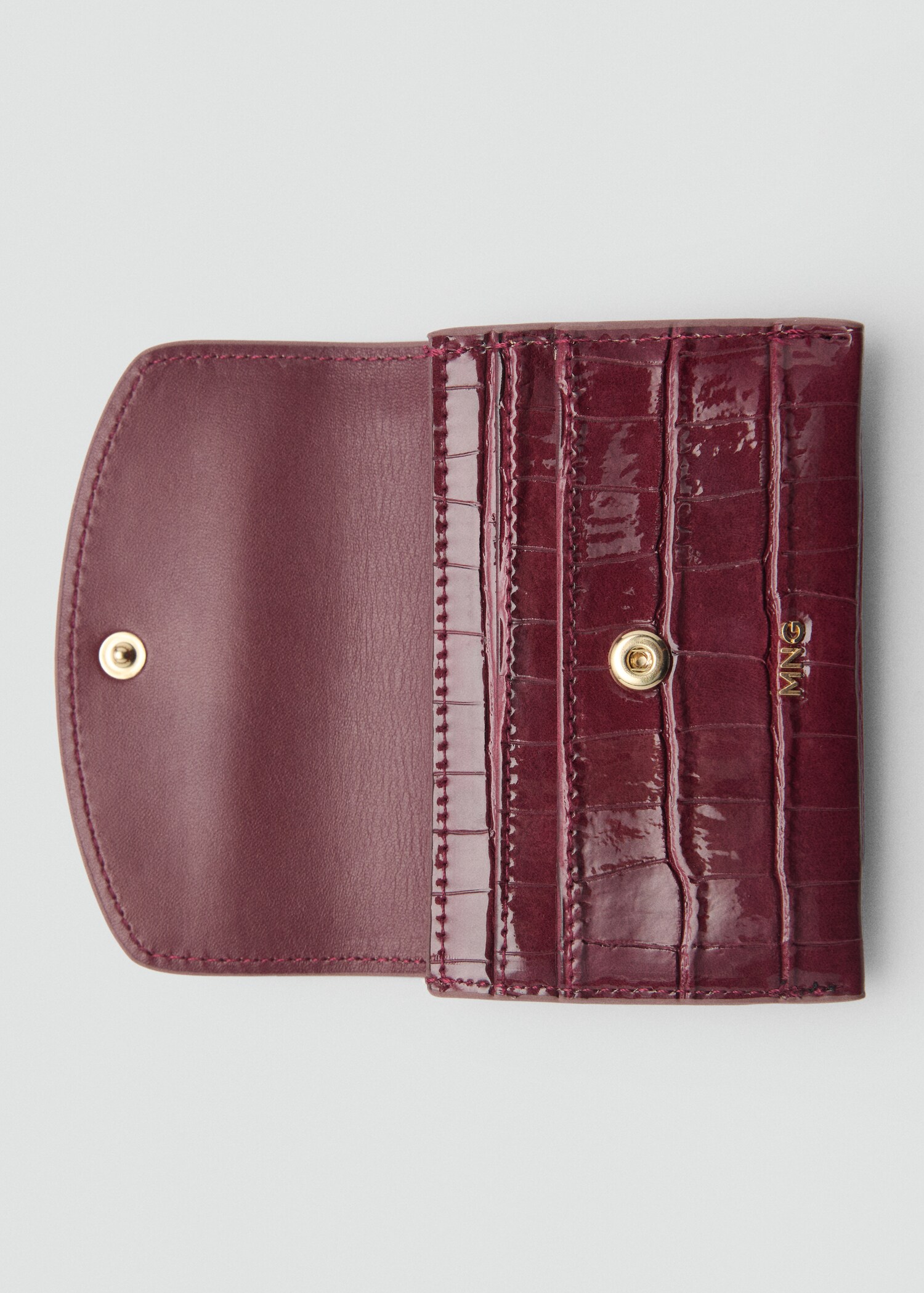 Croc-effect flap purse - Details of the article 2