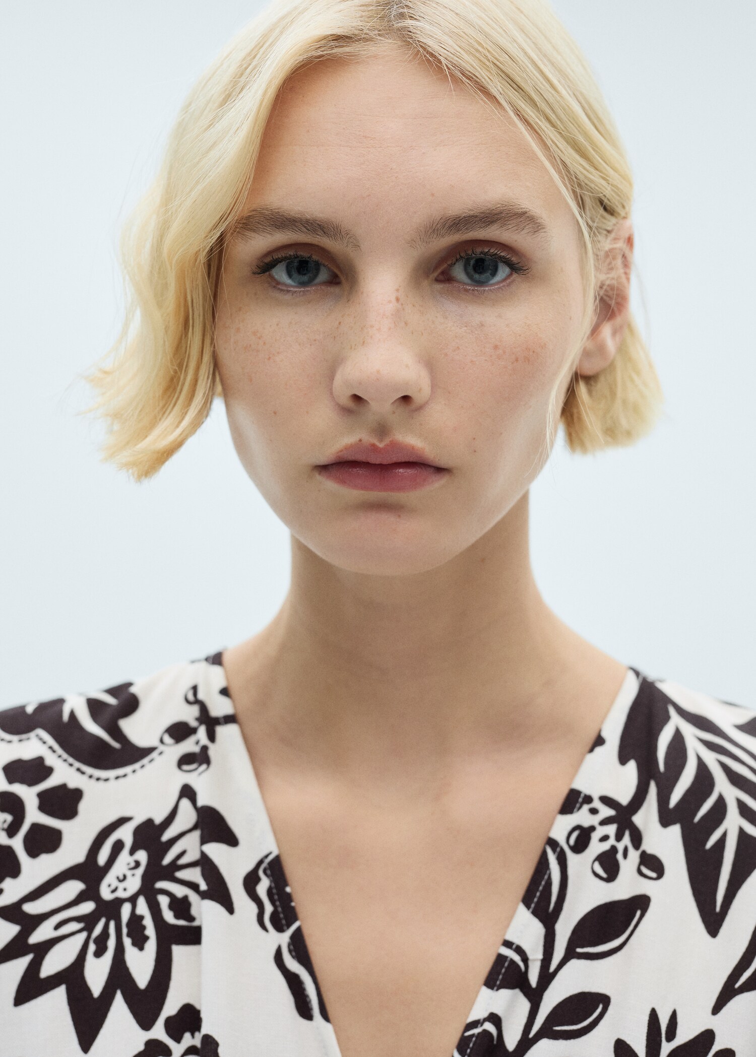 Belt printed jumpsuit - Details of the article 1